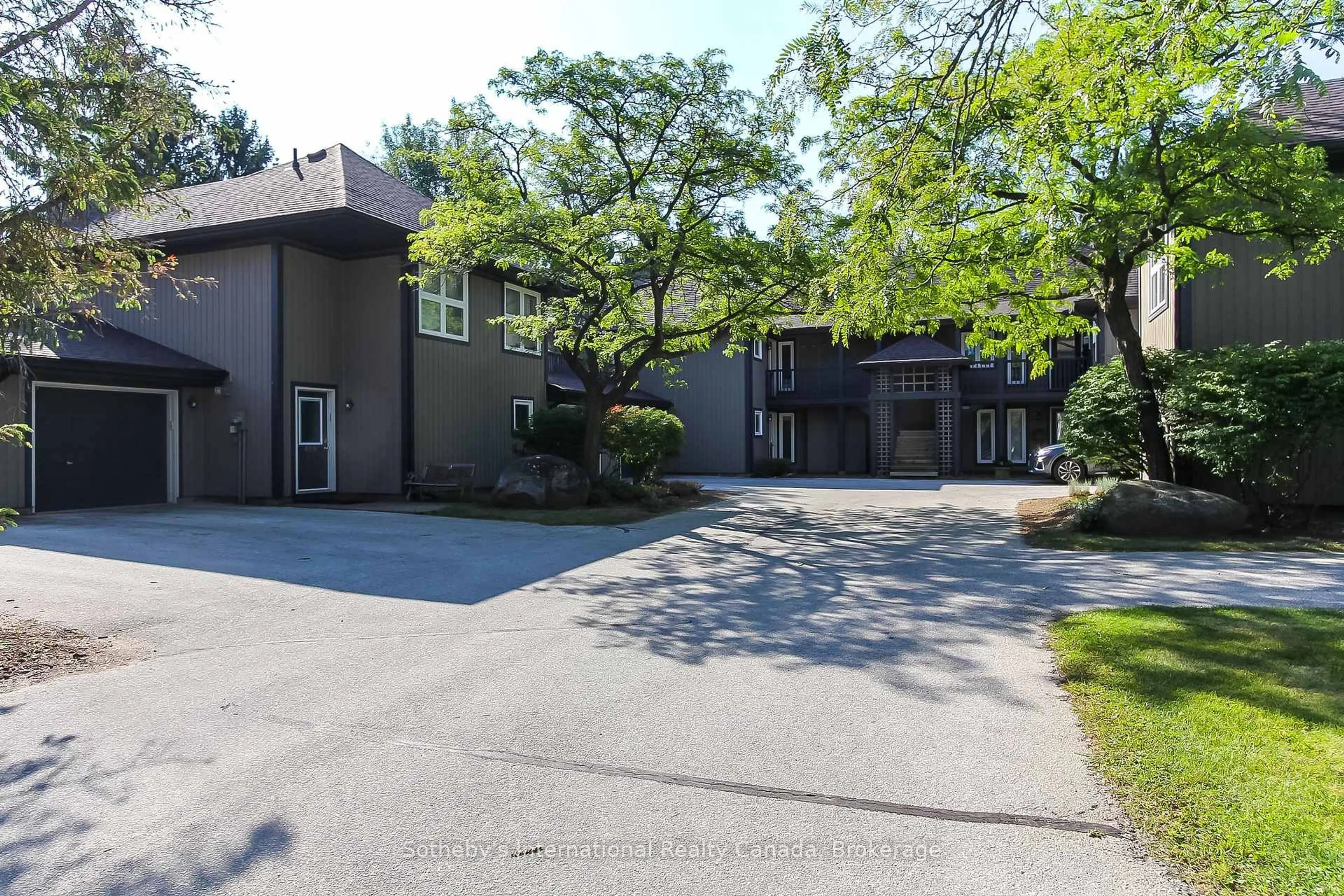 Unknown for 411 Mariners Way, Collingwood Ontario L9Y 5C7