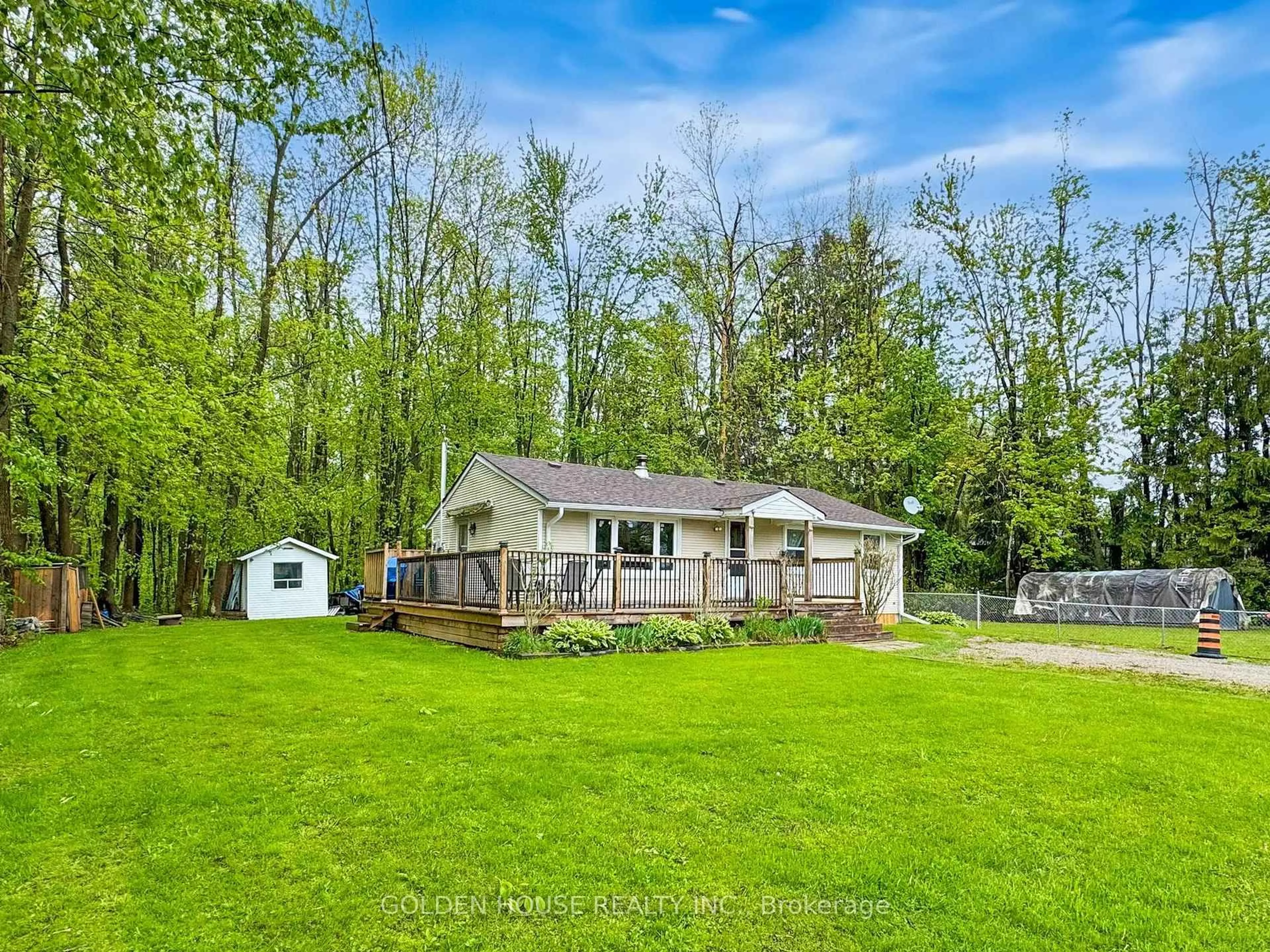 A pic from outside/outdoor area/front of a property/back of a property/a pic from drone, water/lake/river/ocean view for 3845 Glenrest Dr, Ramara Ontario L0K 1B0
