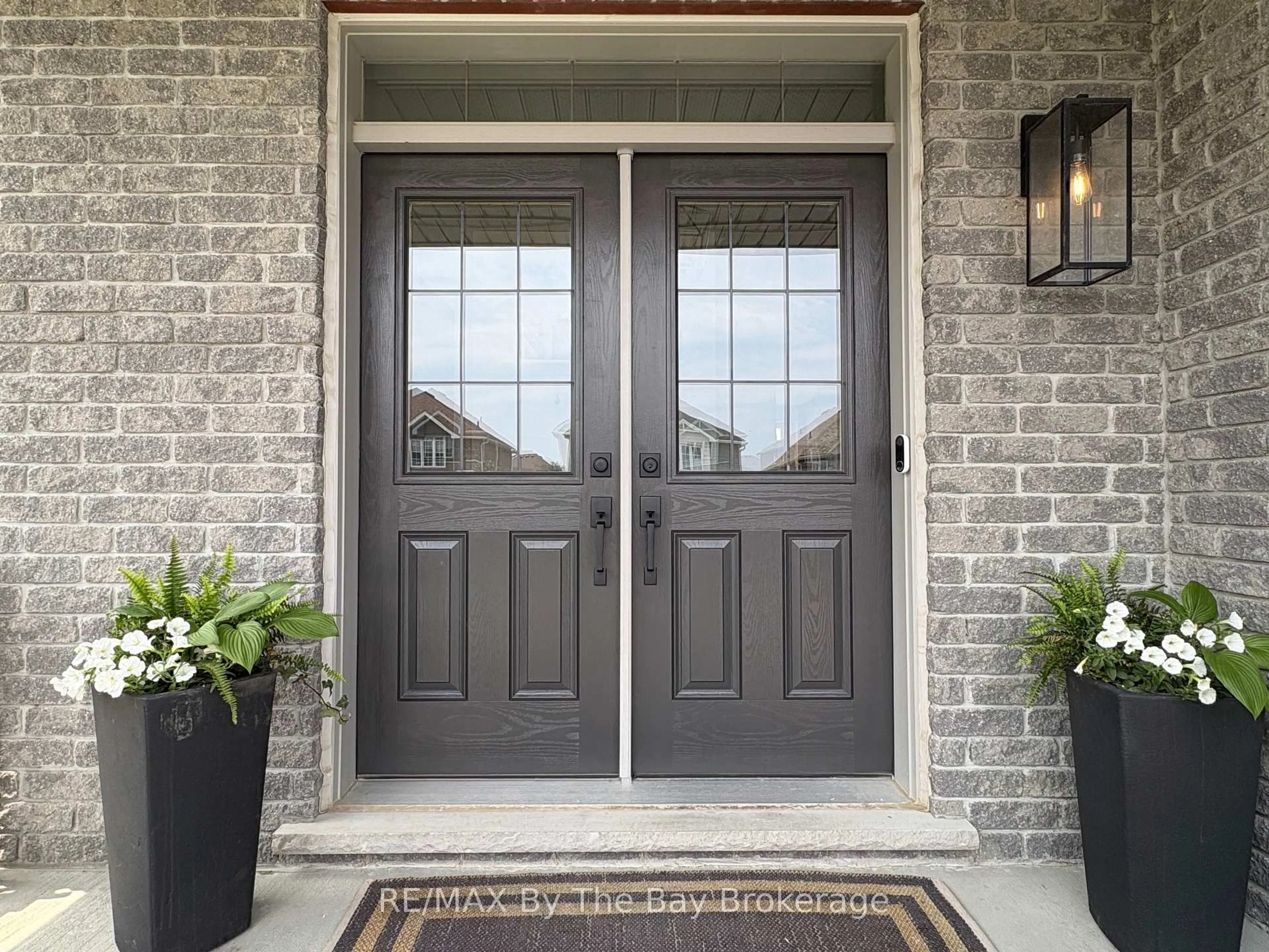 Indoor entryway for 77 Lockerbie Cres, Collingwood Ontario L9Y 0Y8