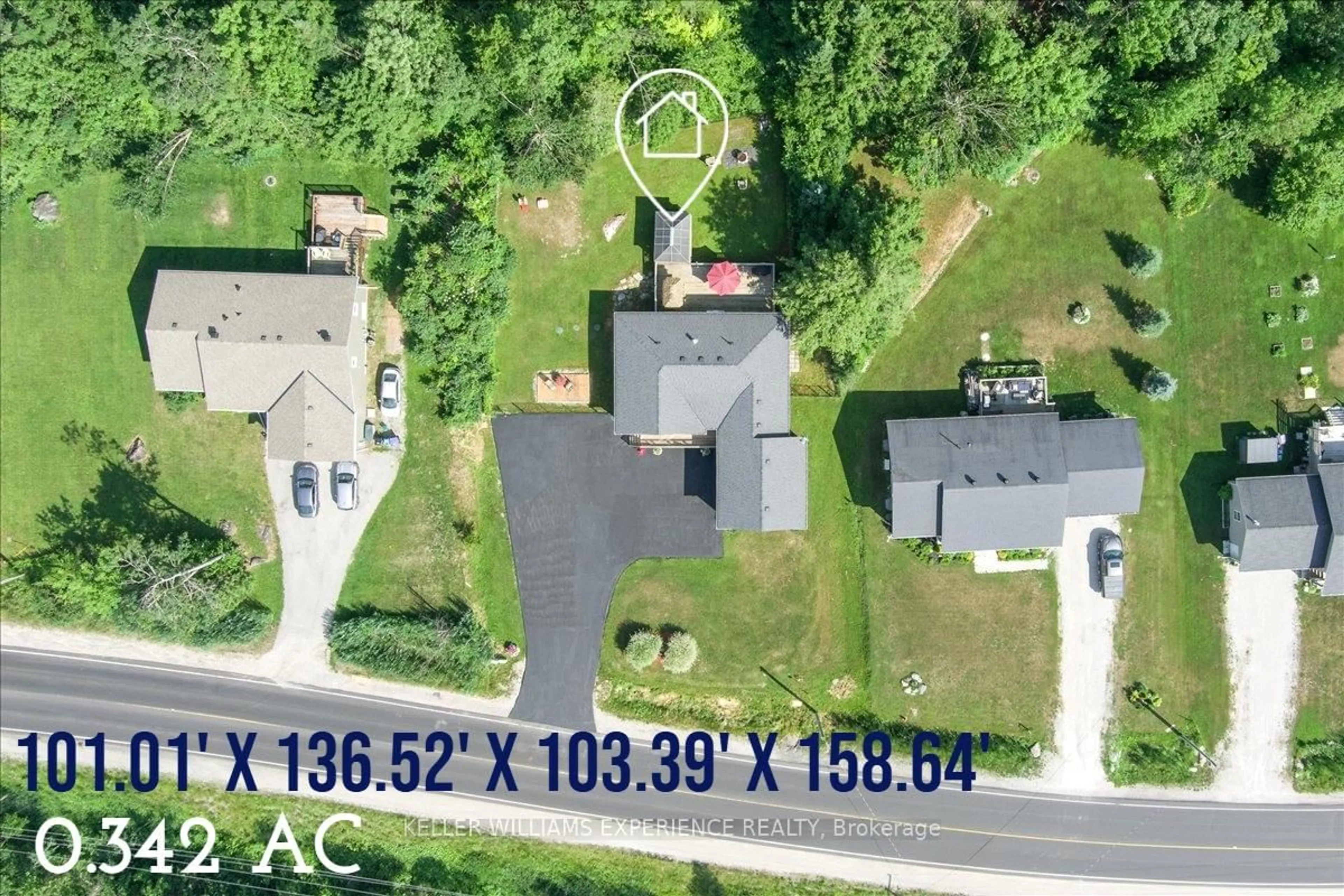 A pic from outside/outdoor area/front of a property/back of a property/a pic from drone, street for 158 Moonstone Rd, Oro-Medonte Ontario L0K 1N0