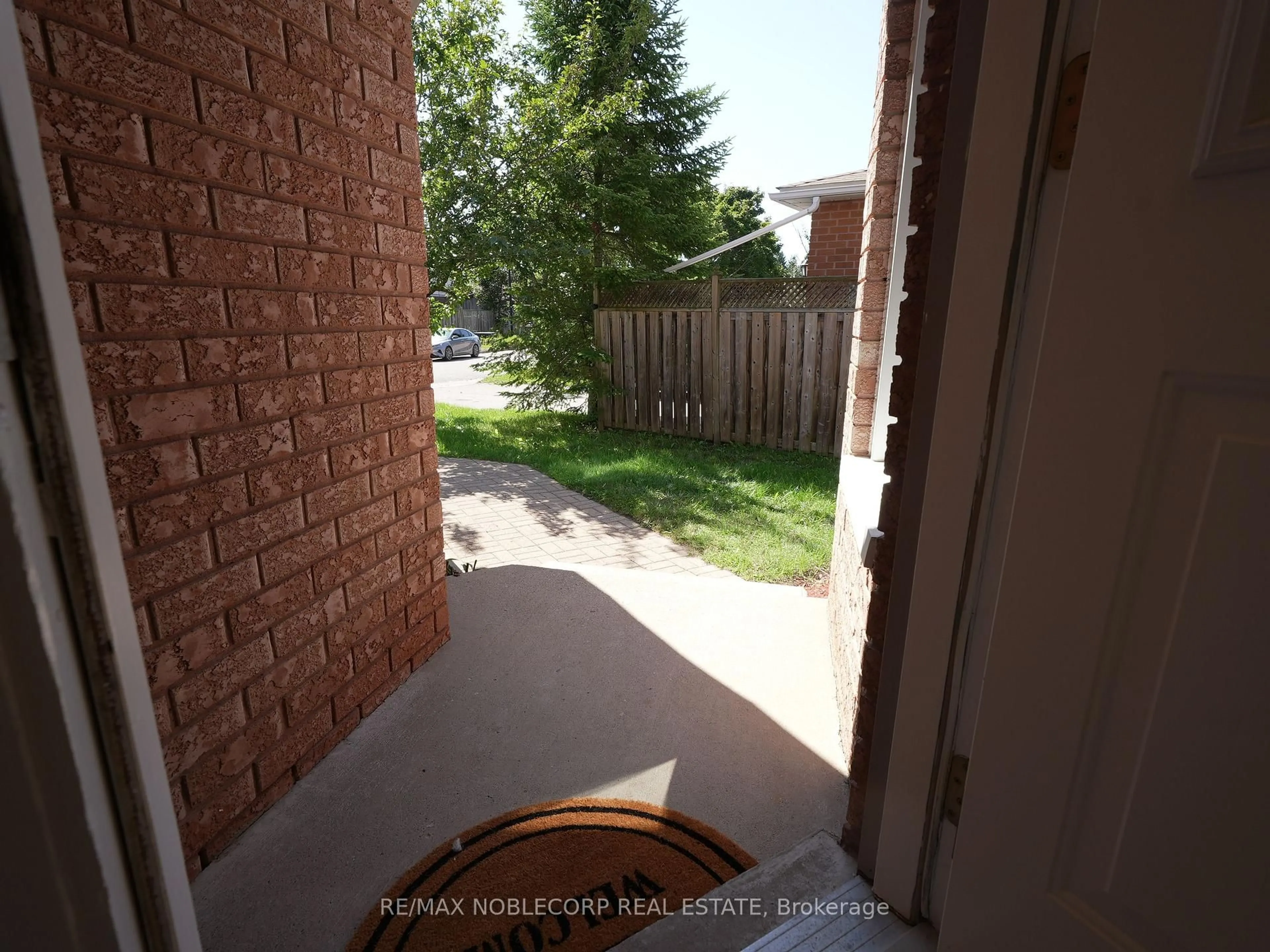 Unknown for 62 O'Shaughnessy Cres, Barrie Ontario L4N 7L8