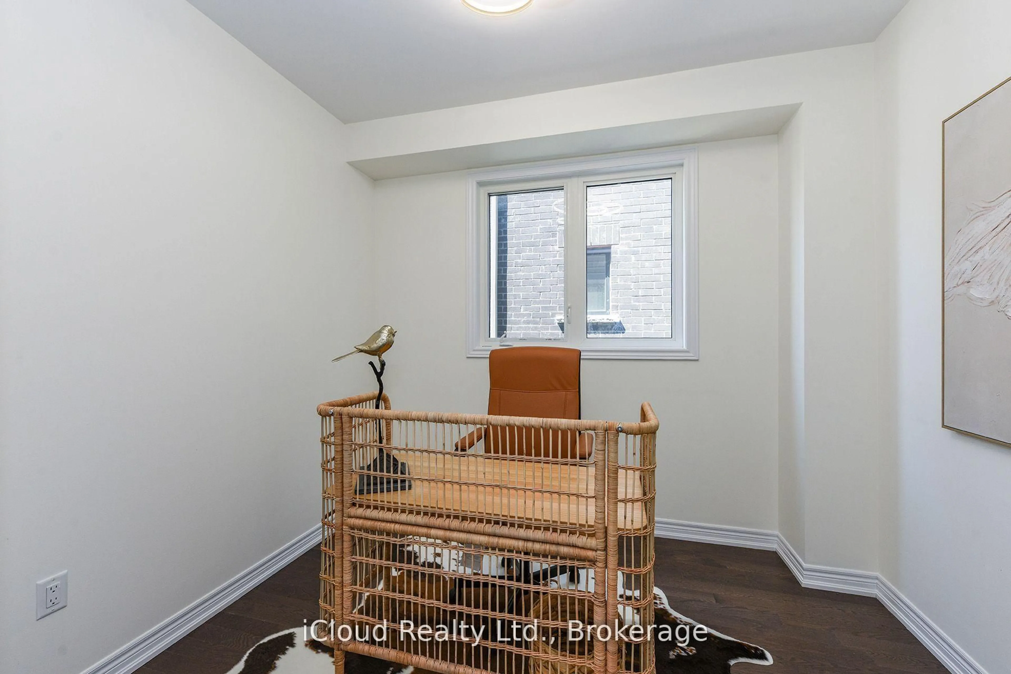 A pic of a room for 114 Thicketwood Ave, Barrie Ontario L9J 0W8