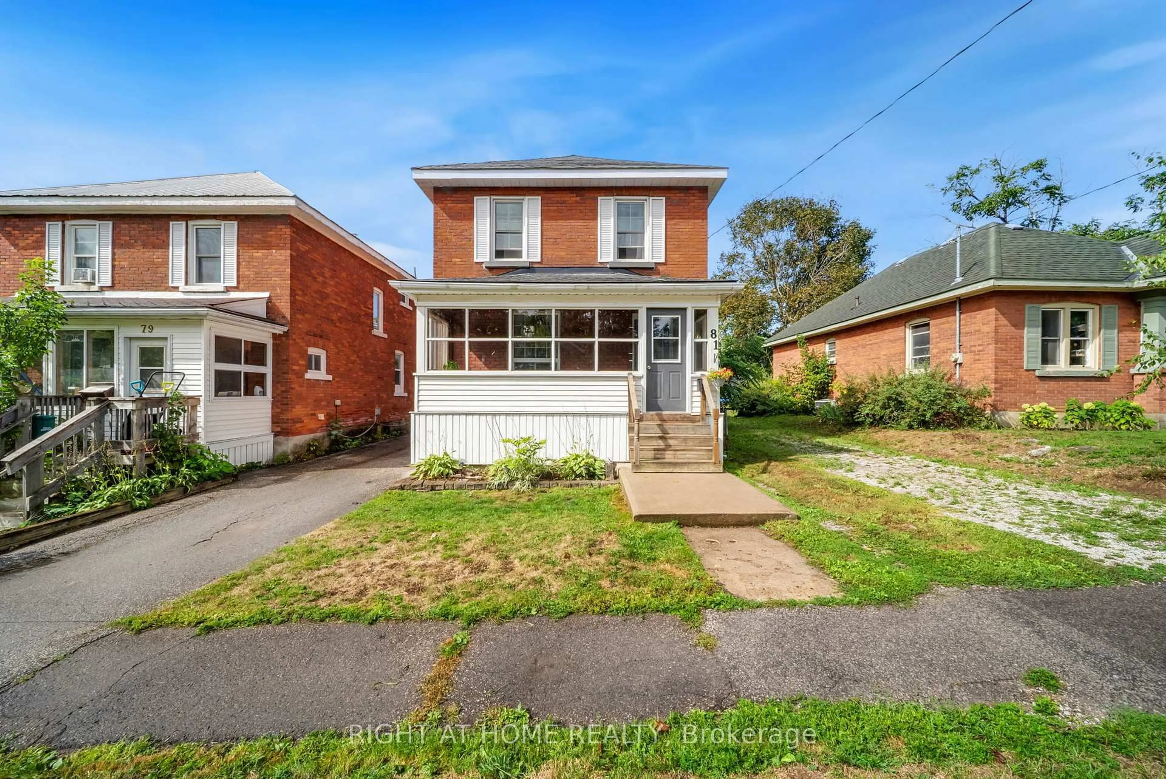 Home with brick exterior material, street for 81 Douglas St, Orillia Ontario L3V 5Y7