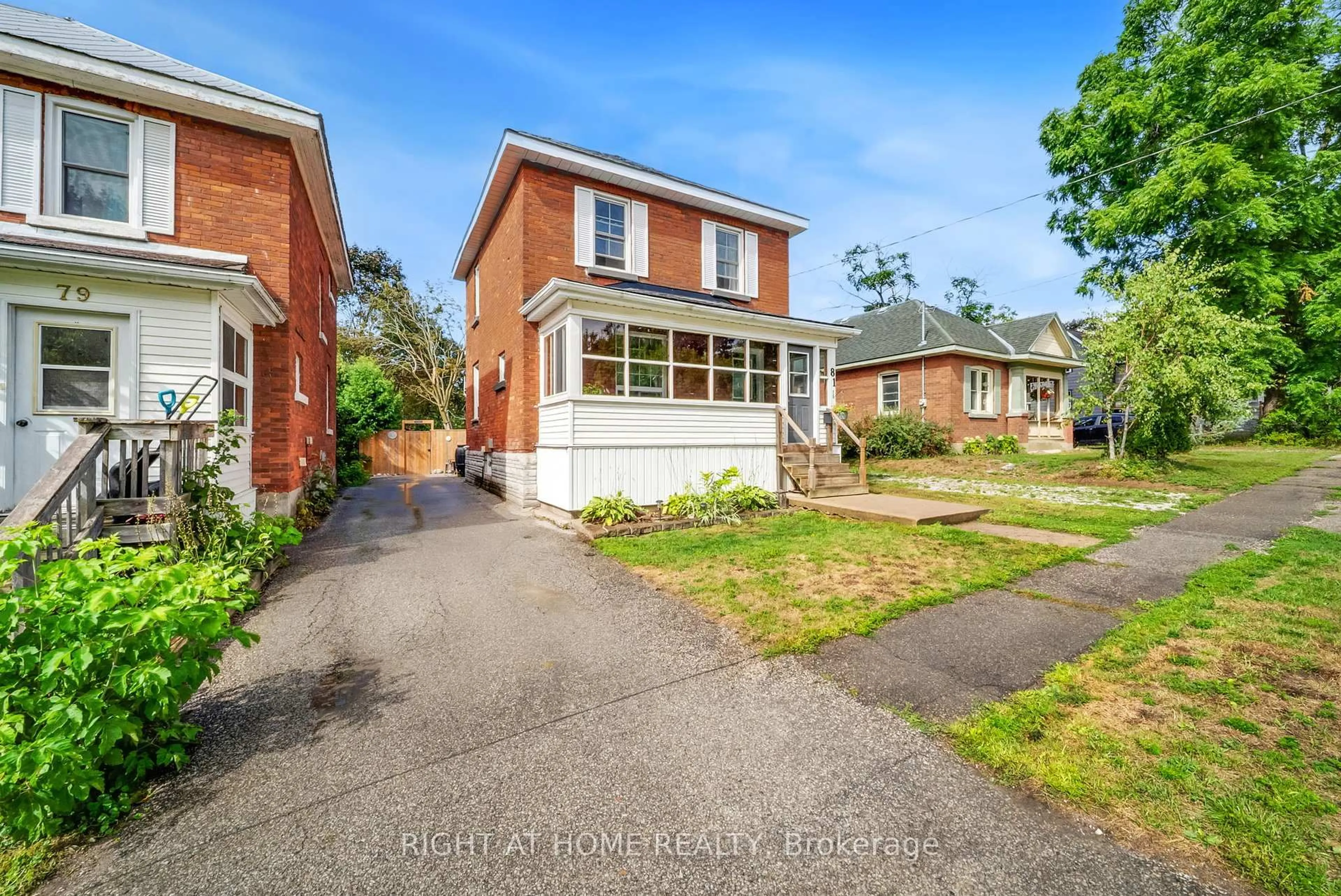 Home with brick exterior material, street for 81 Douglas St, Orillia Ontario L3V 5Y7