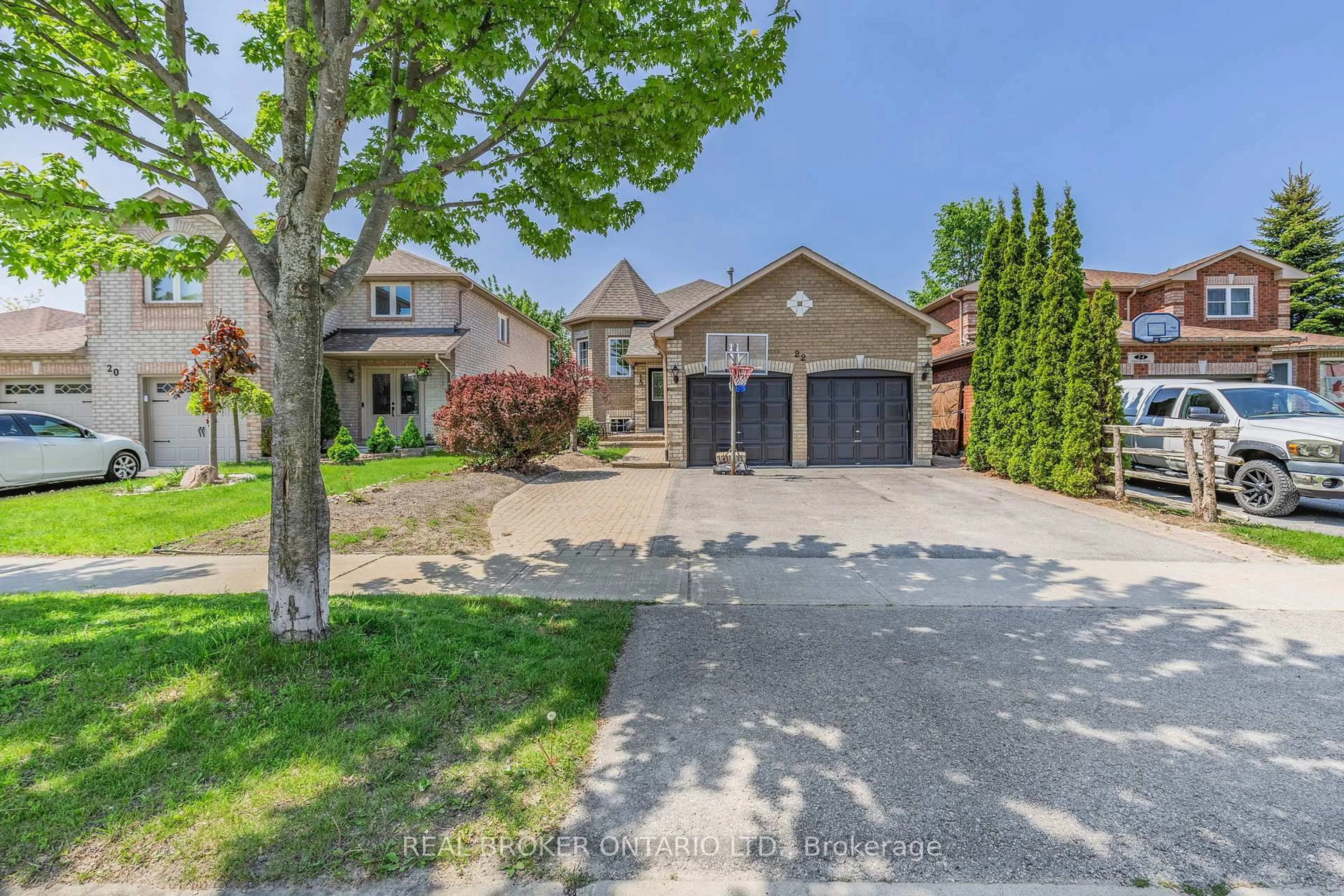 Unknown for 22 Dykstra Dr, Barrie Ontario L4N 0E2