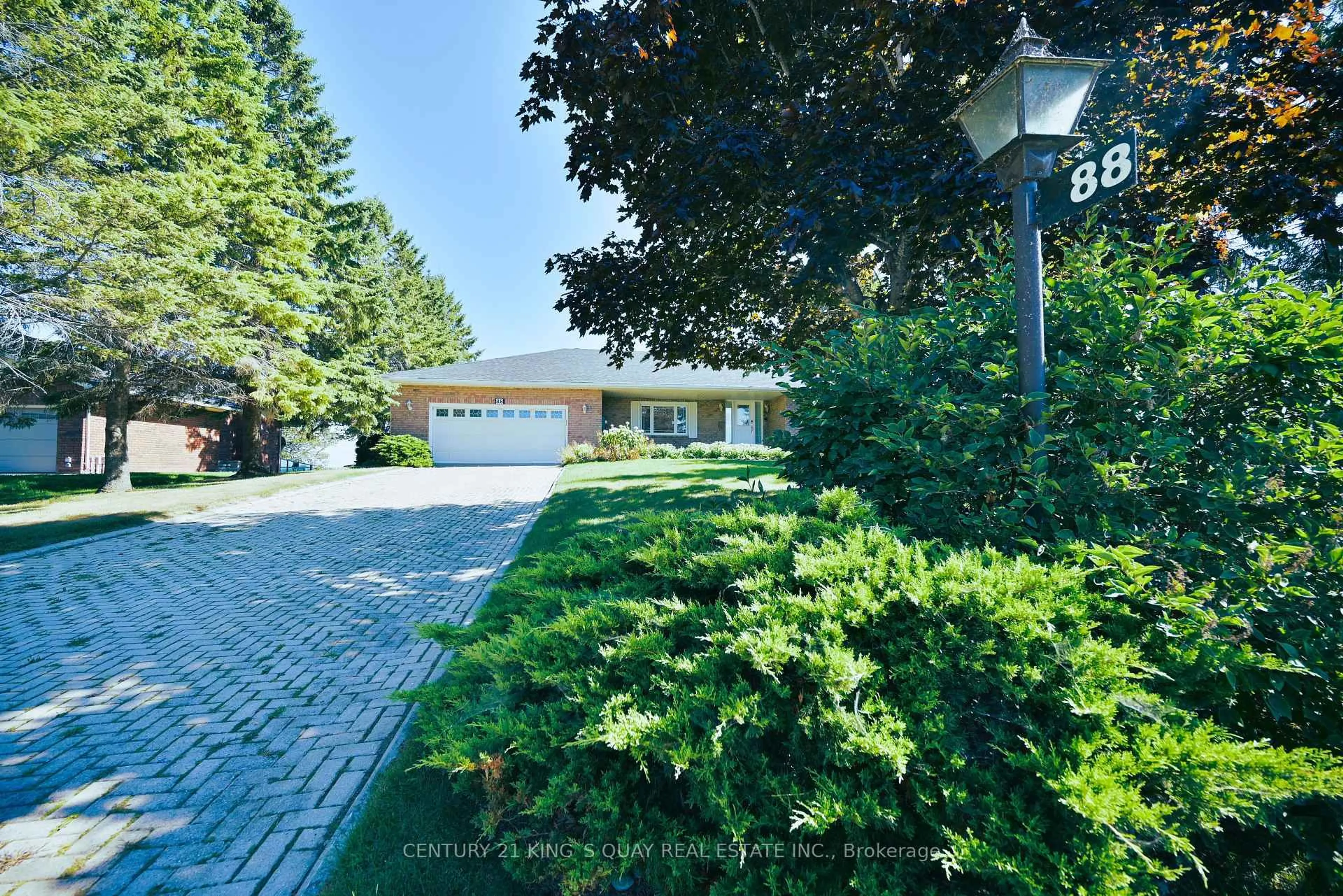 A pic from outside/outdoor area/front of a property/back of a property/a pic from drone, street for 88 Bayshore Dr, Ramara Ontario L0K 1B0