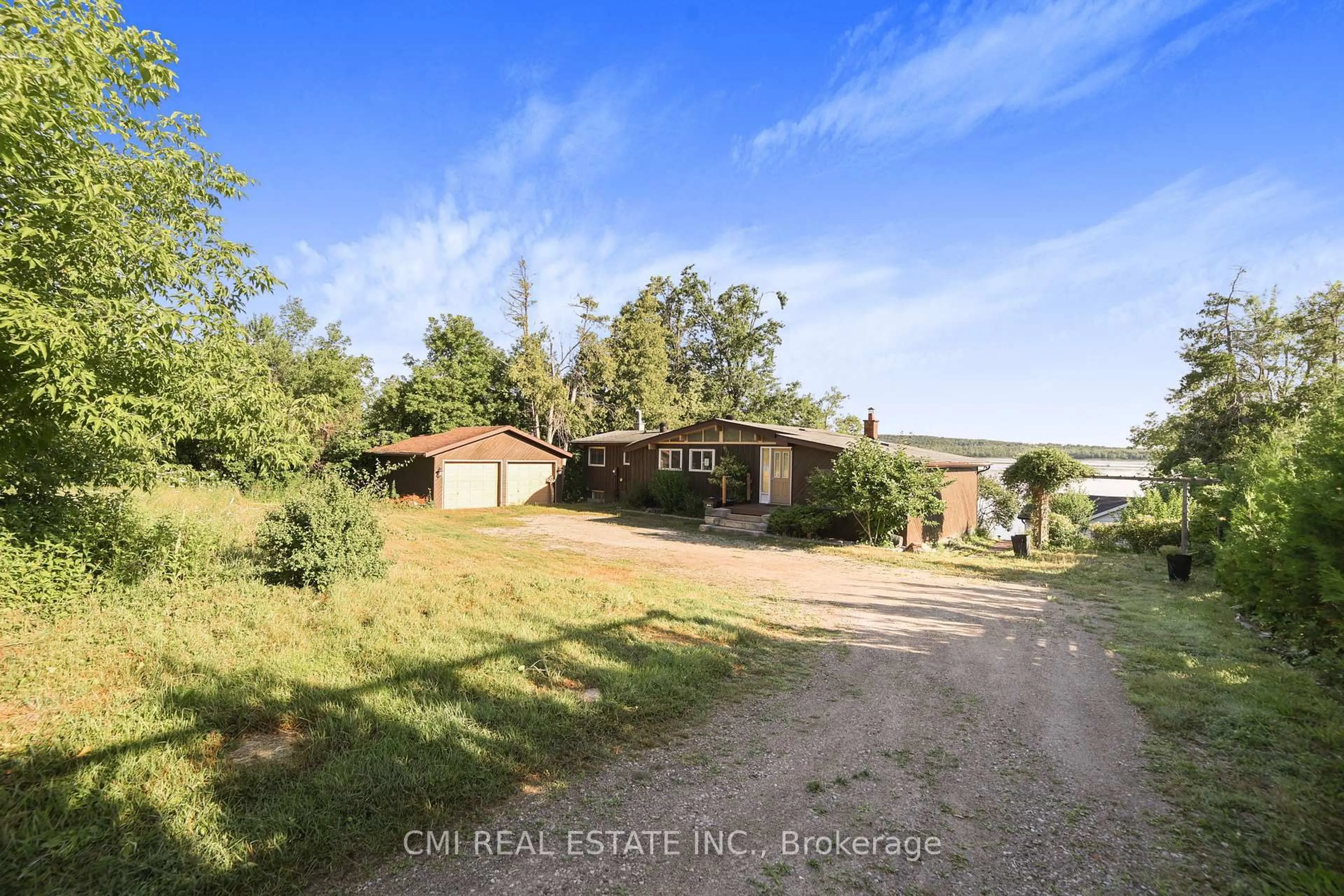 A pic from outside/outdoor area/front of a property/back of a property/a pic from drone, water/lake/river/ocean view for 54 Little Lake Dr, Barrie Ontario L4M 7C1