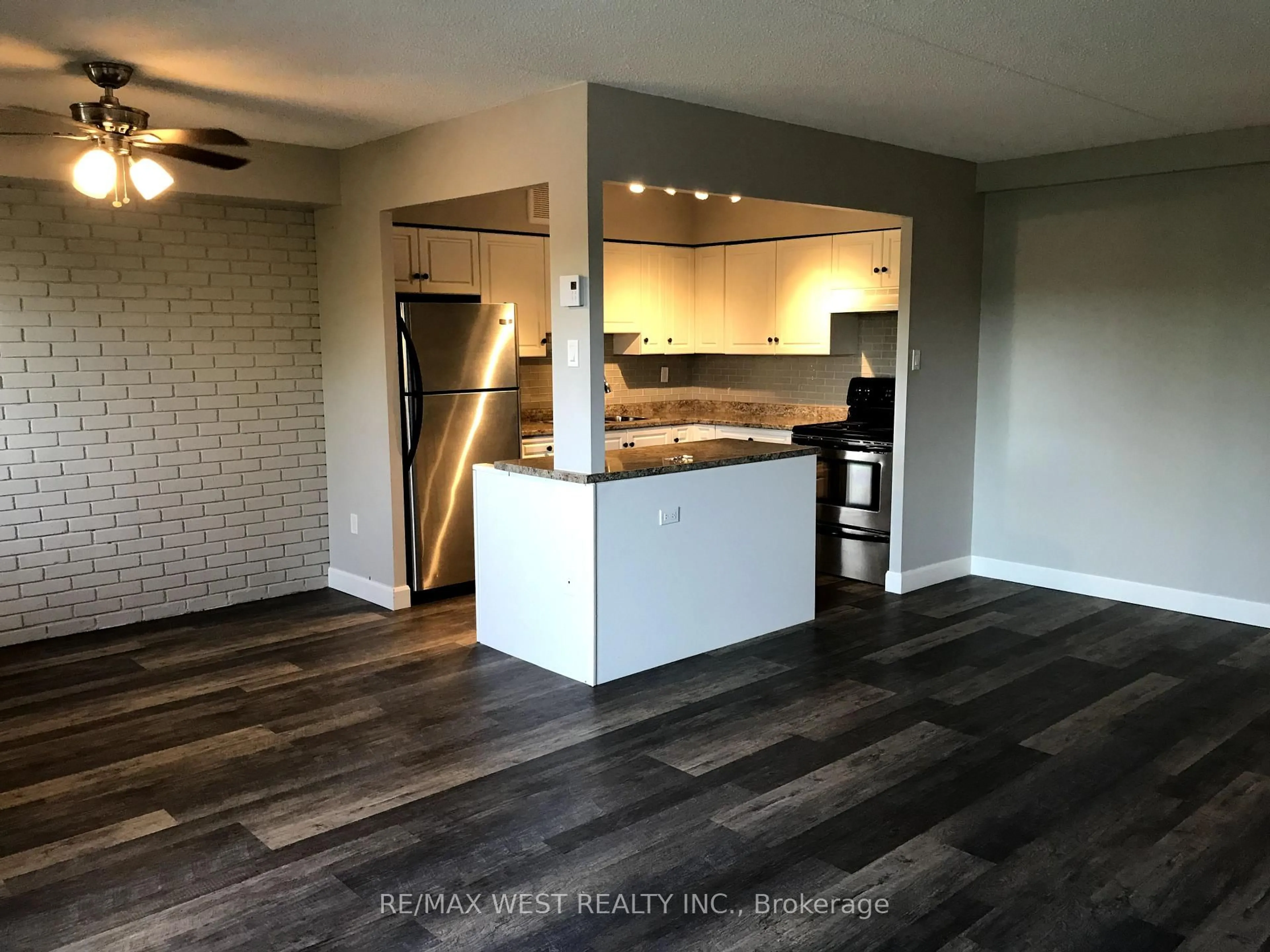 Open concept kitchen, unknown for 460 Ontario St #406, Collingwood Ontario L9Y 4E5
