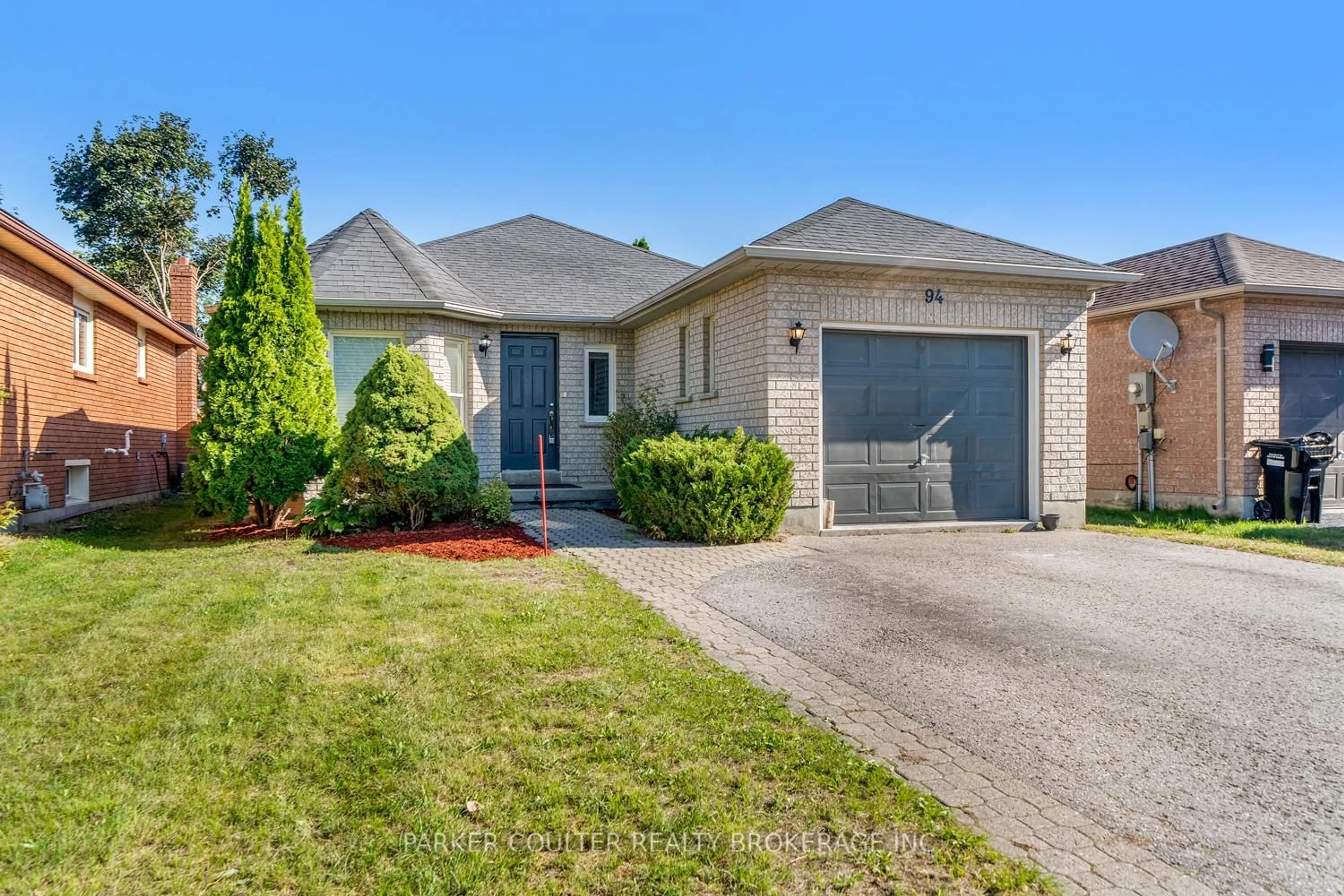 Home with brick exterior material, street for 94 Buchanan St, Barrie Ontario L4M 6B7