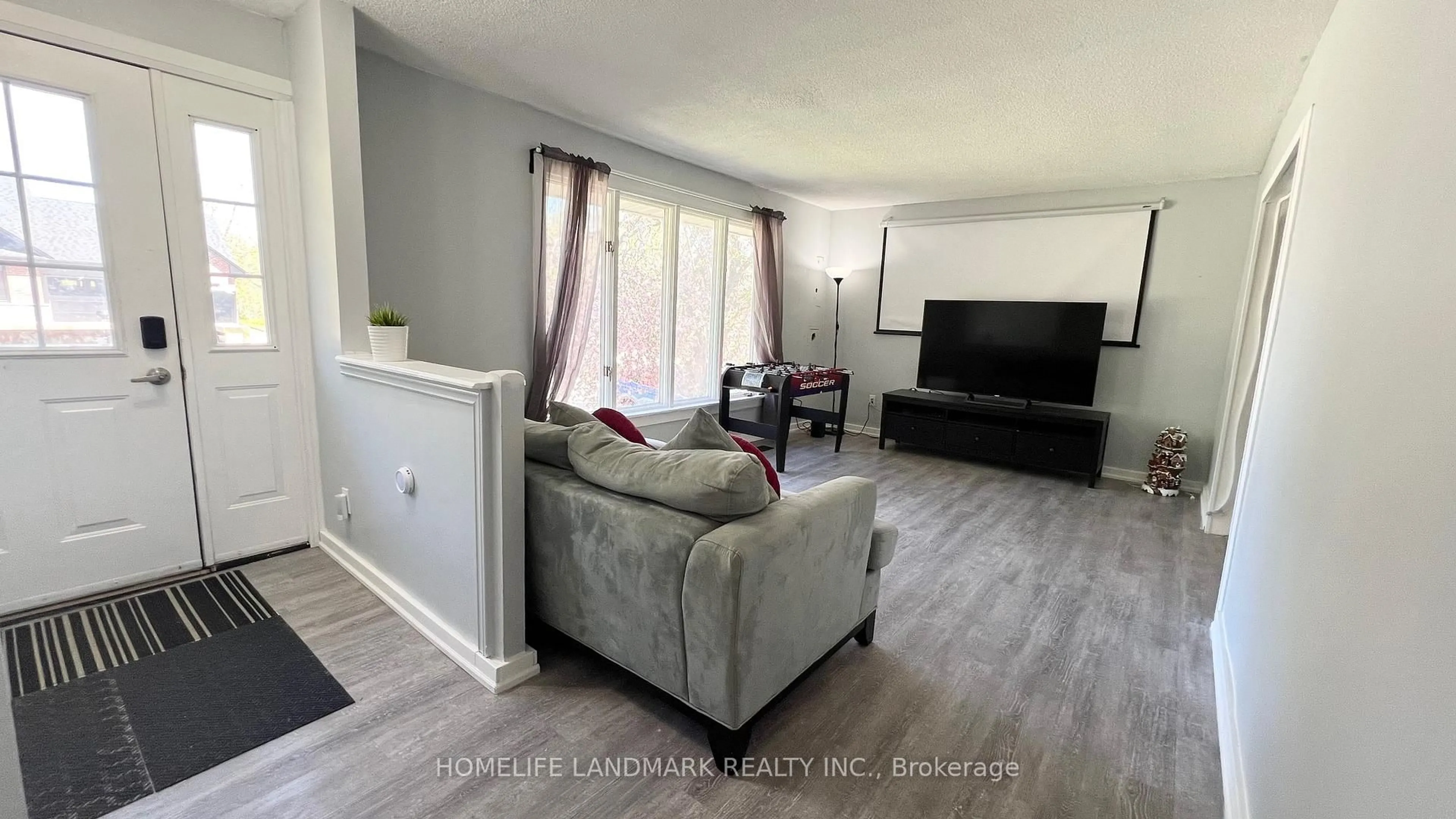 Living room with furniture, unknown for 688 7th Line, Oro-Medonte Ontario L0L 2E0