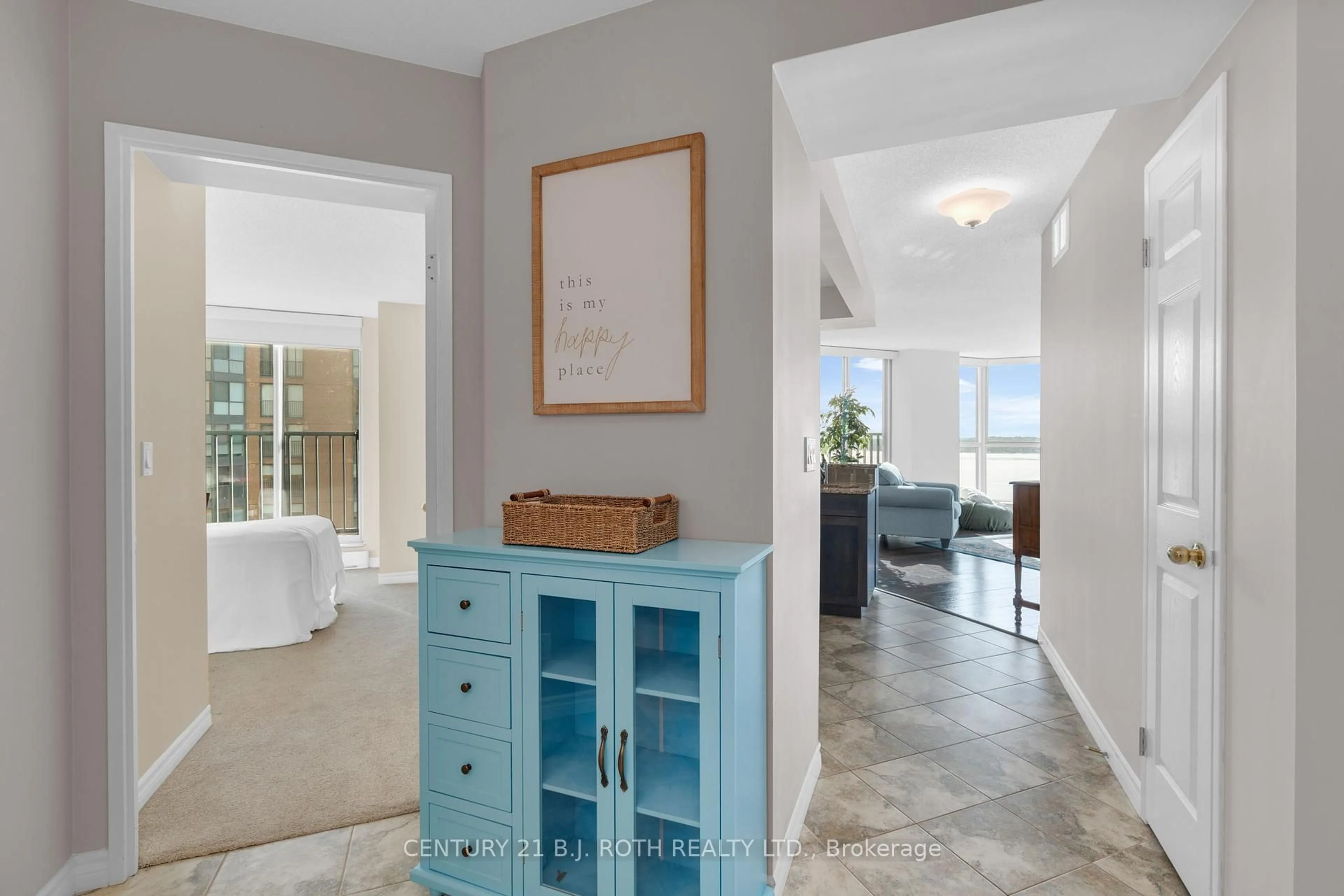 Indoor entryway for 140 Dunlop St #907, Barrie Ontario L4M 1B1
