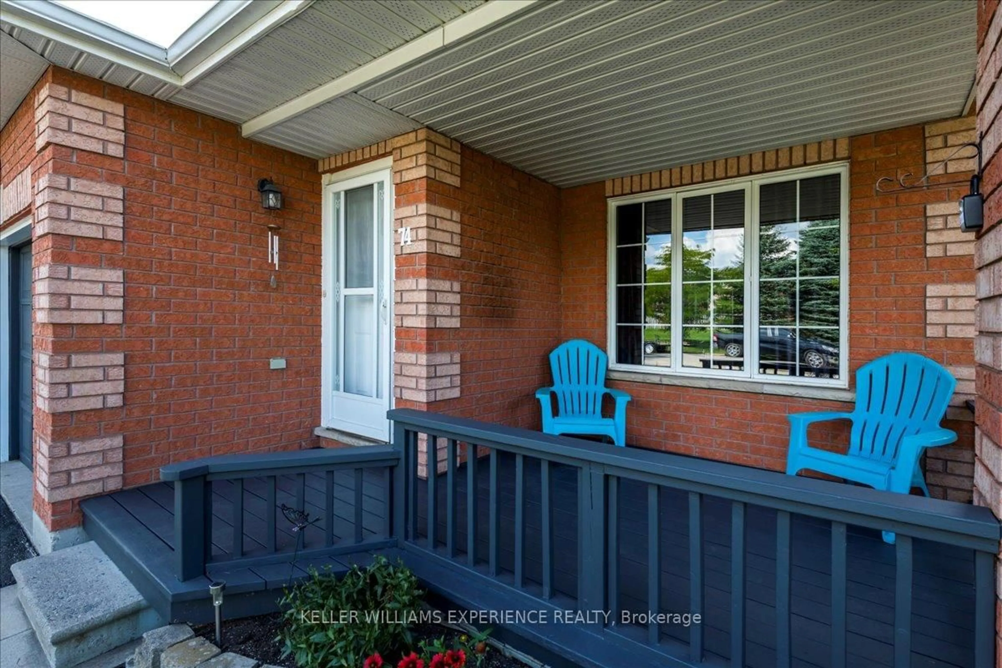 Patio, street for 74 Sundew Dr, Barrie Ontario L4N 9M1