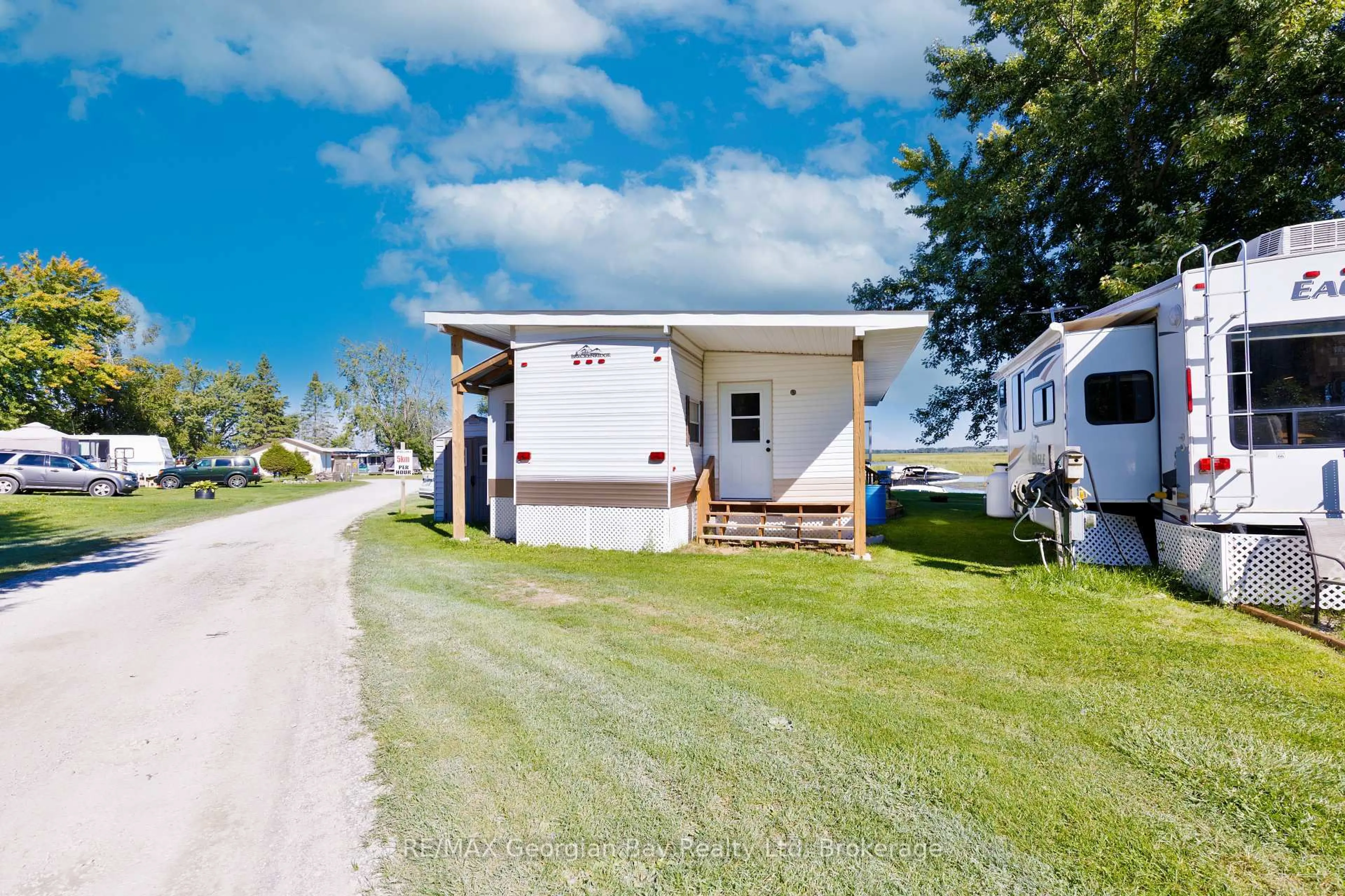 Unknown for 1838 Heron Dr #14, Severn Ontario L0K 2C0