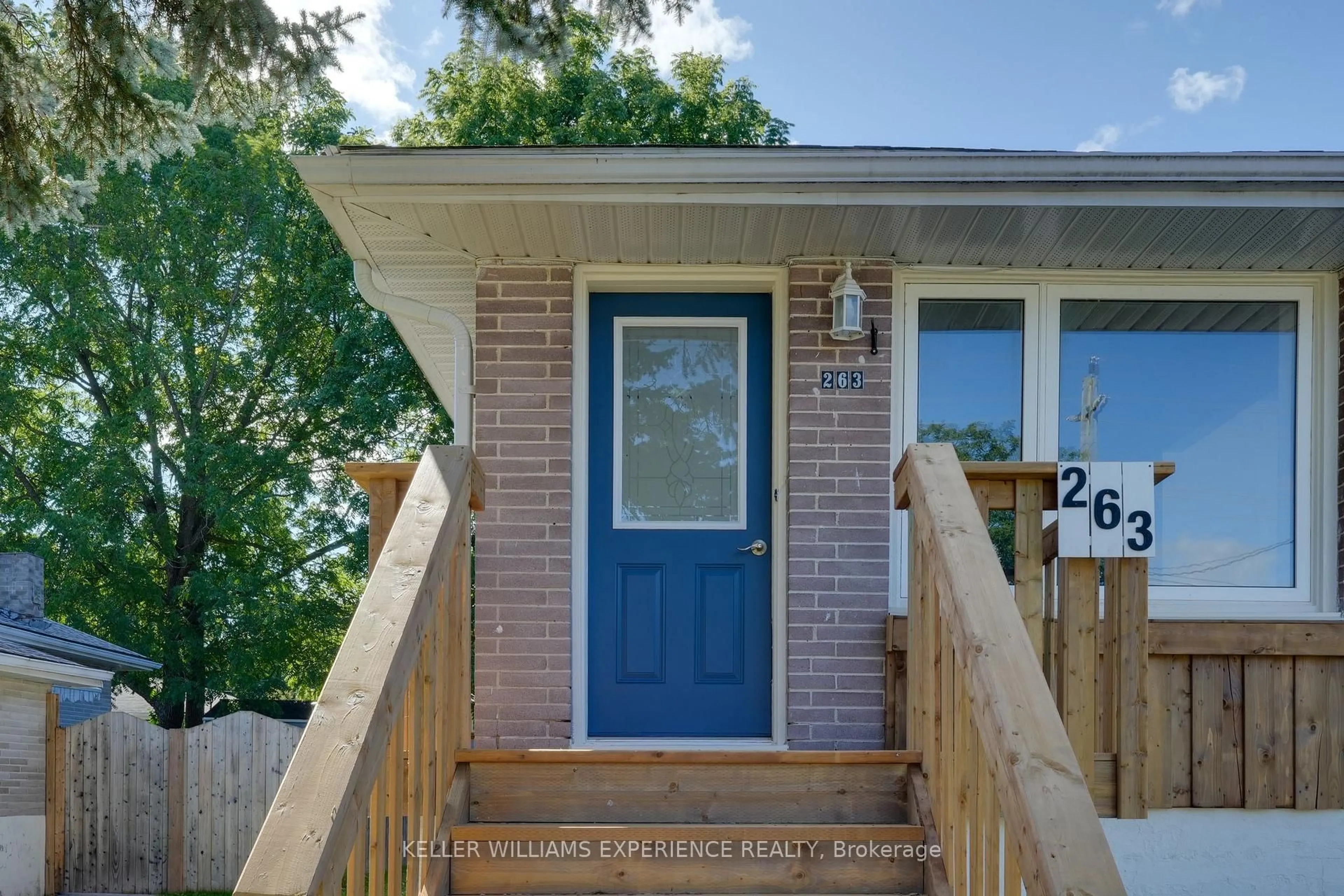 Unknown for 263 Scott St, Midland Ontario L4R 2M7