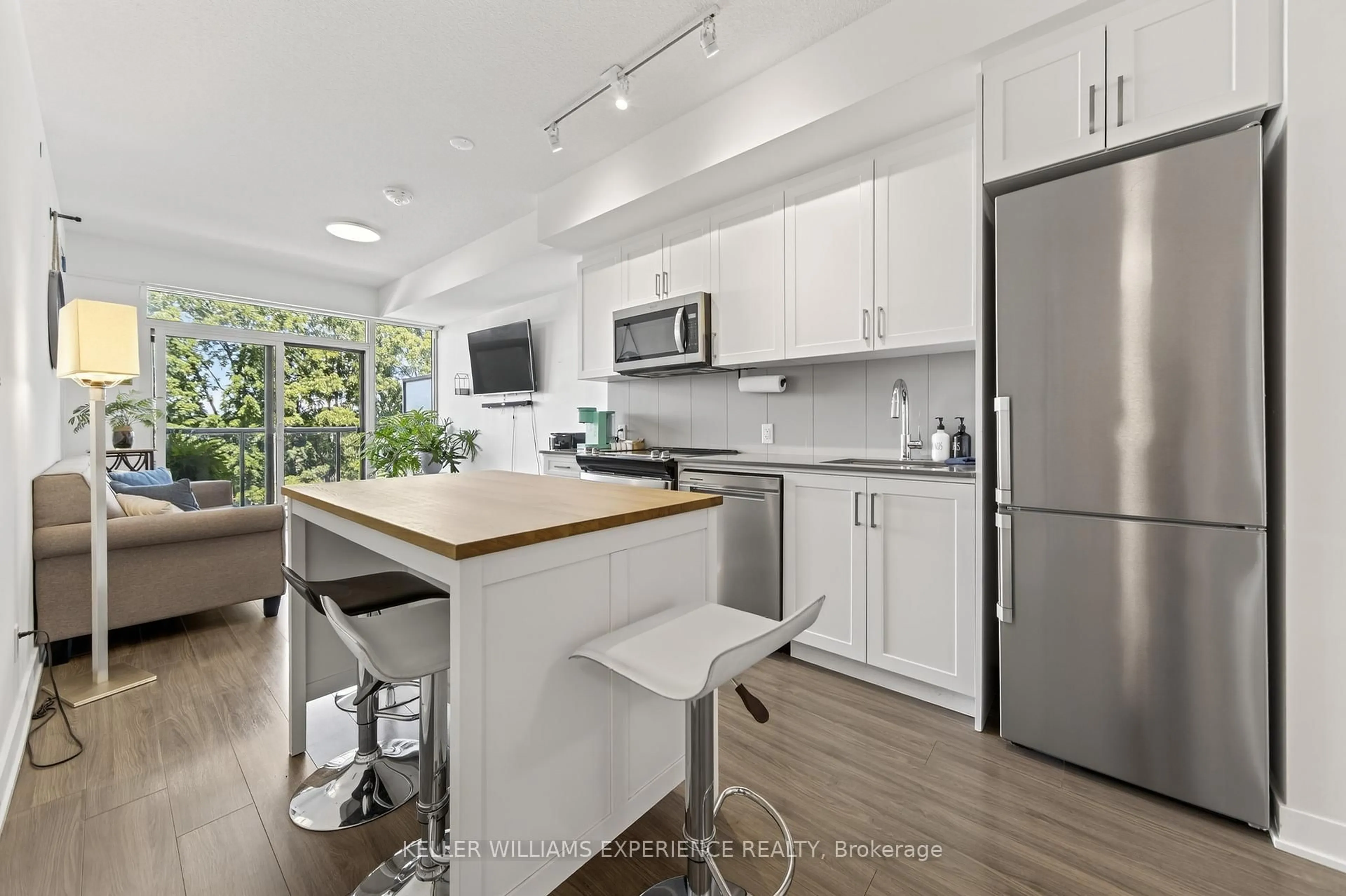Open concept kitchen, unknown for 681 Yonge St #328, Barrie Ontario L4N 4E8