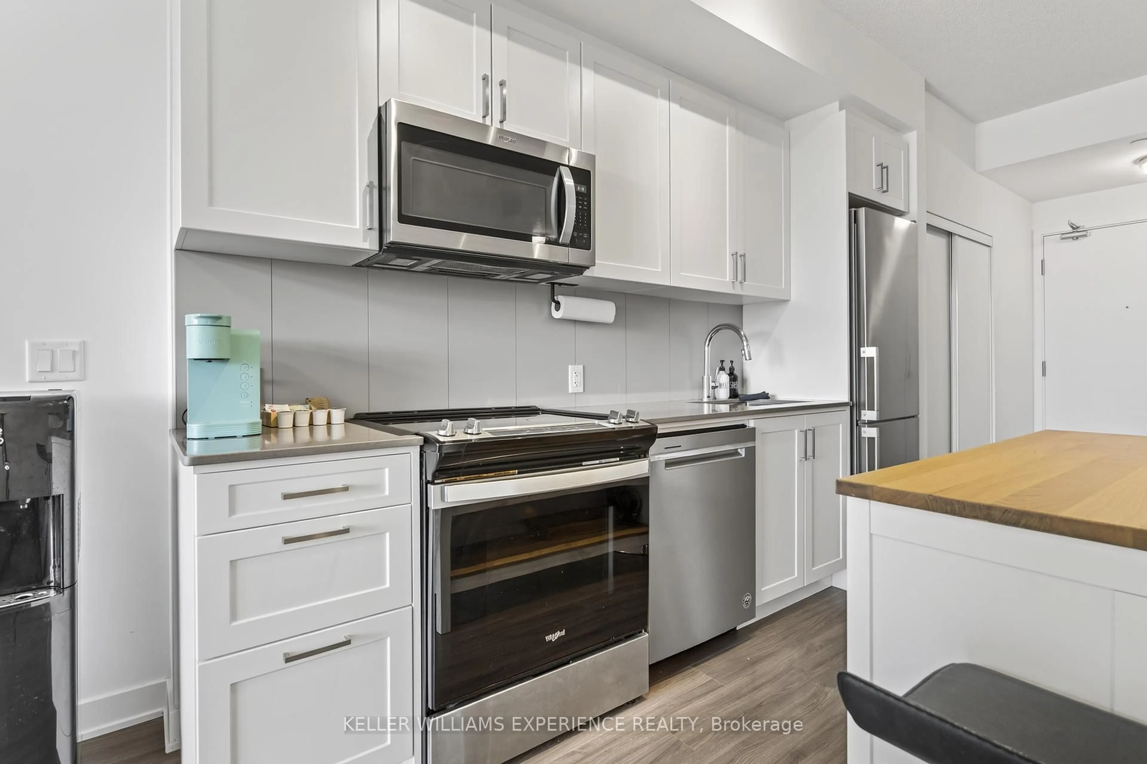 Unknown for 681 Yonge St #328, Barrie Ontario L4N 4E8