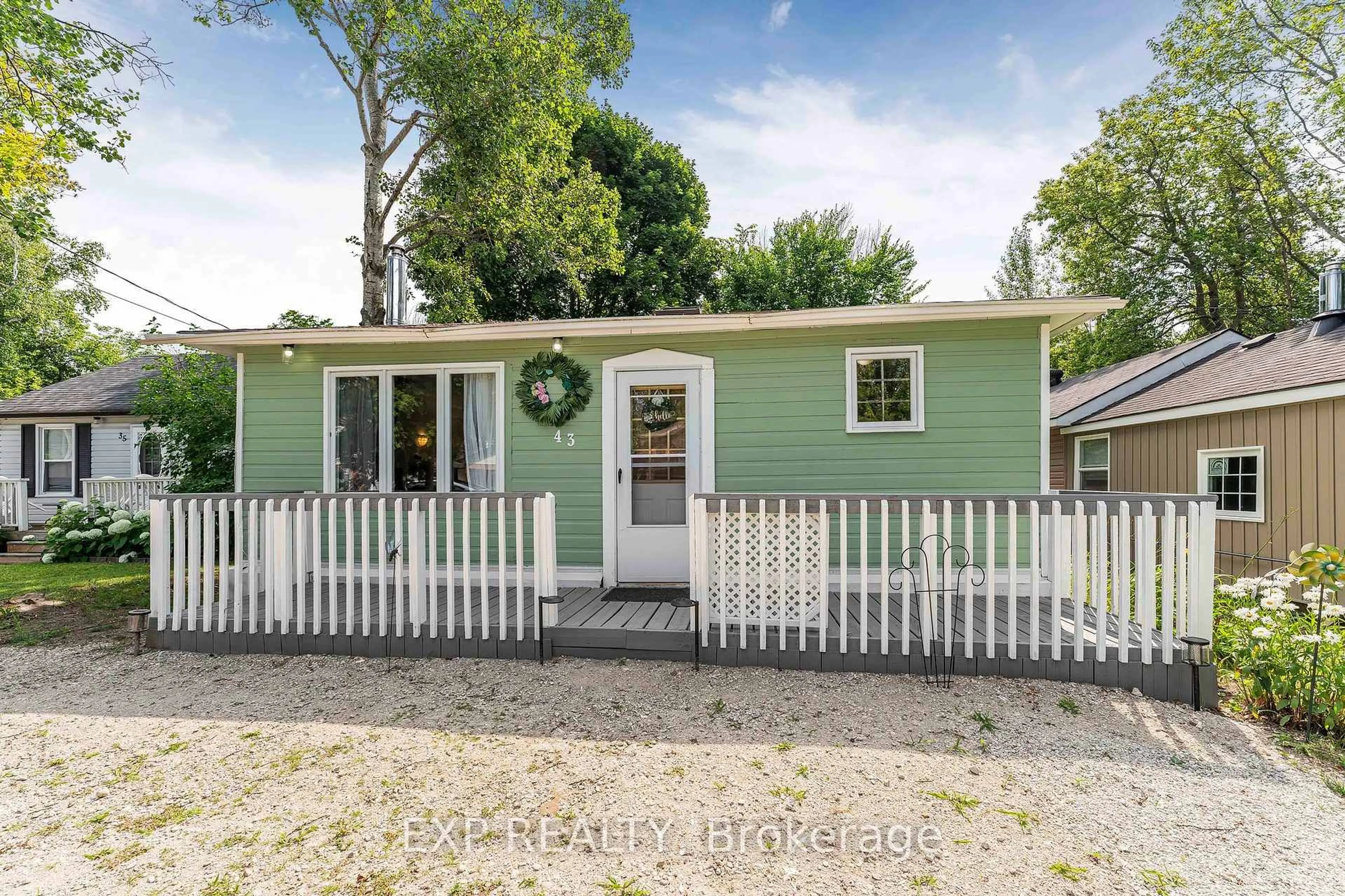 Unknown for 43 68th St, Wasaga Beach Ontario L9Z 1Y1