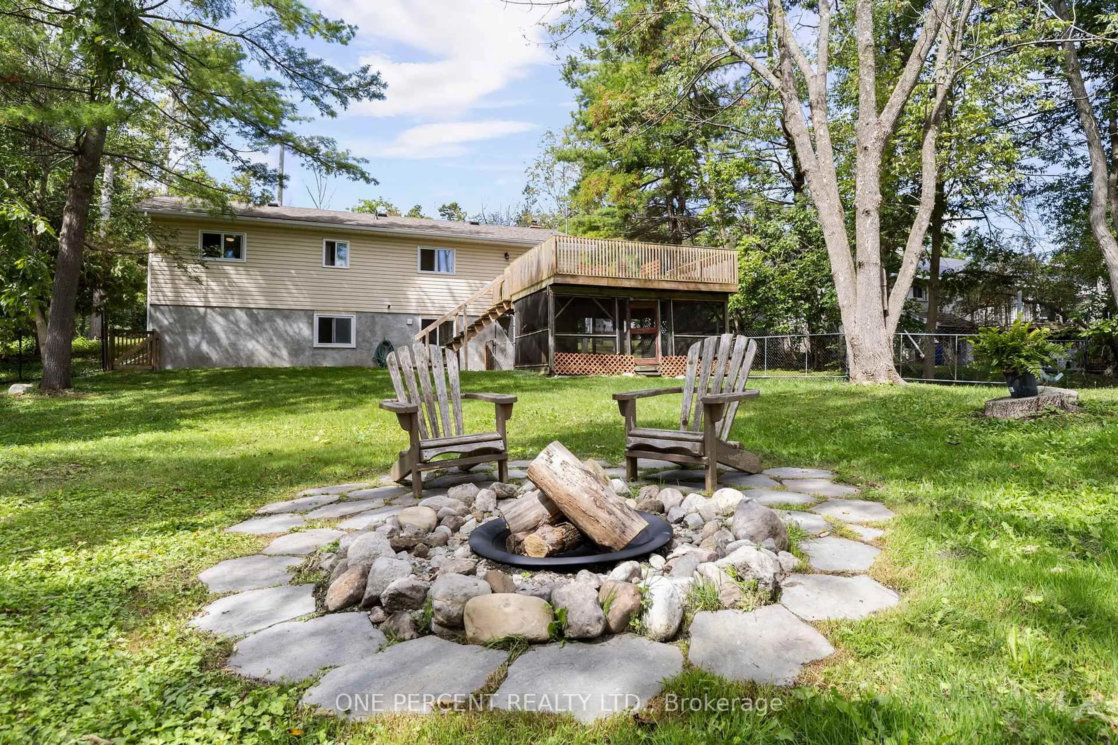 Patio, water/lake/river/ocean view for 4297 Huronia Rd, Severn Ontario L3V 0G6