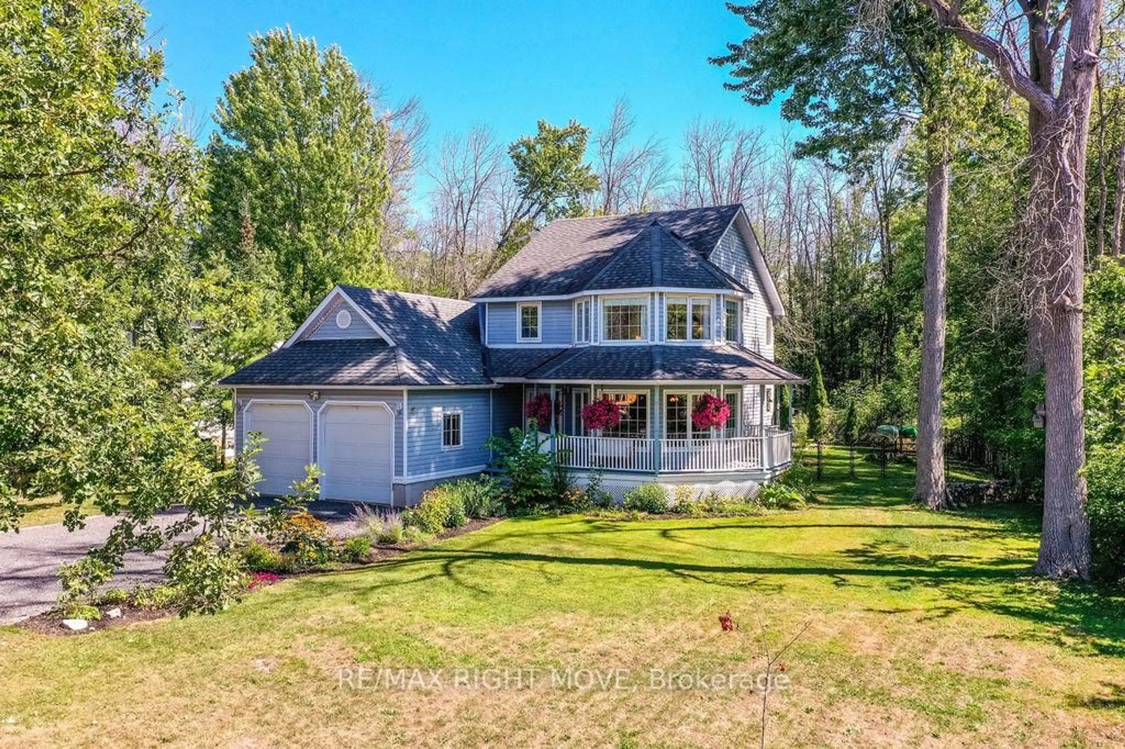 A pic from outside/outdoor area/front of a property/back of a property/a pic from drone, water/lake/river/ocean view for 7141 Beach Dr, Ramara Ontario L0K 2B0