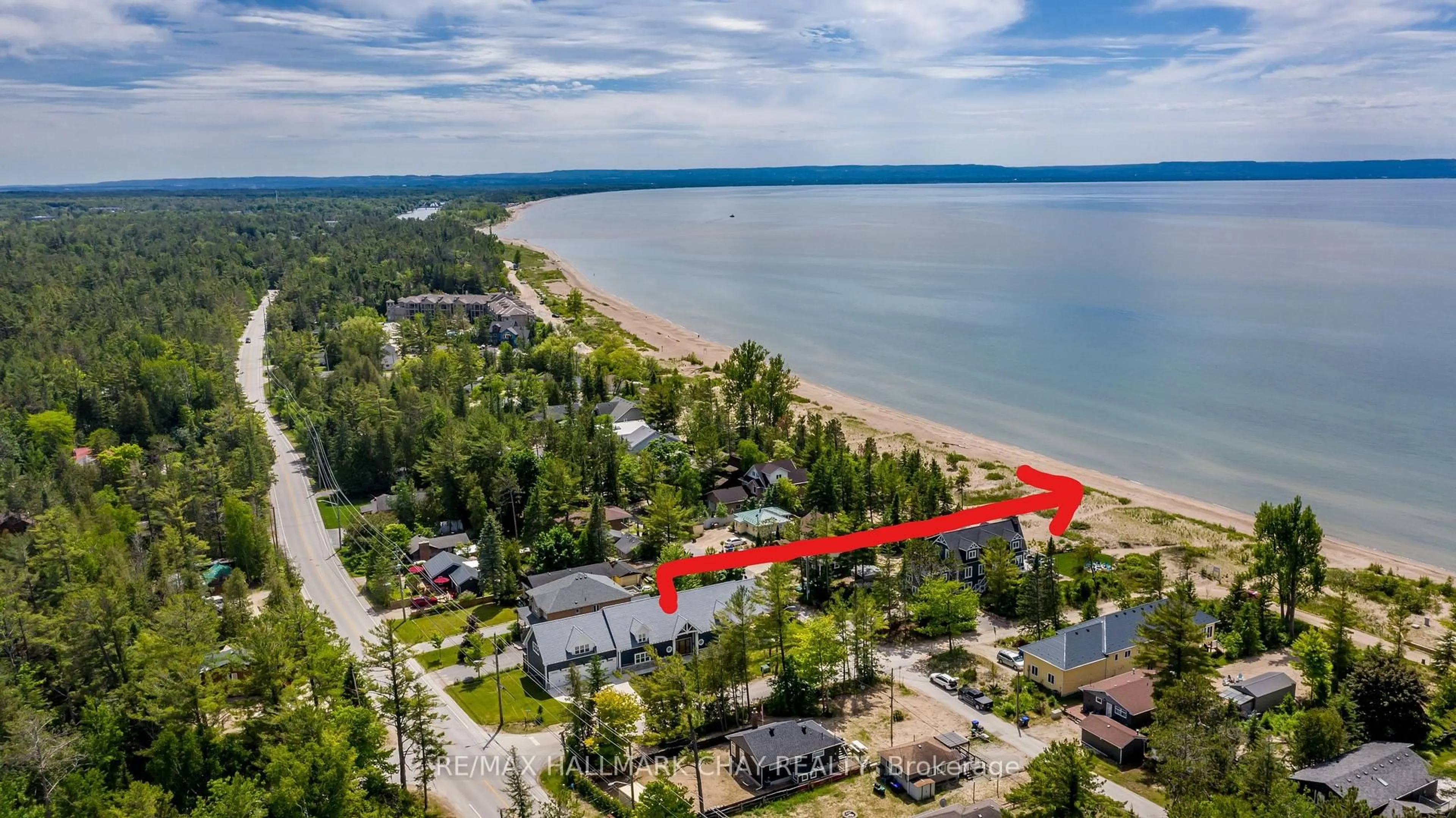 A pic from outside/outdoor area/front of a property/back of a property/a pic from drone, water/lake/river/ocean view for 395 Eastdale Dr, Wasaga Beach Ontario L9Z 2P4