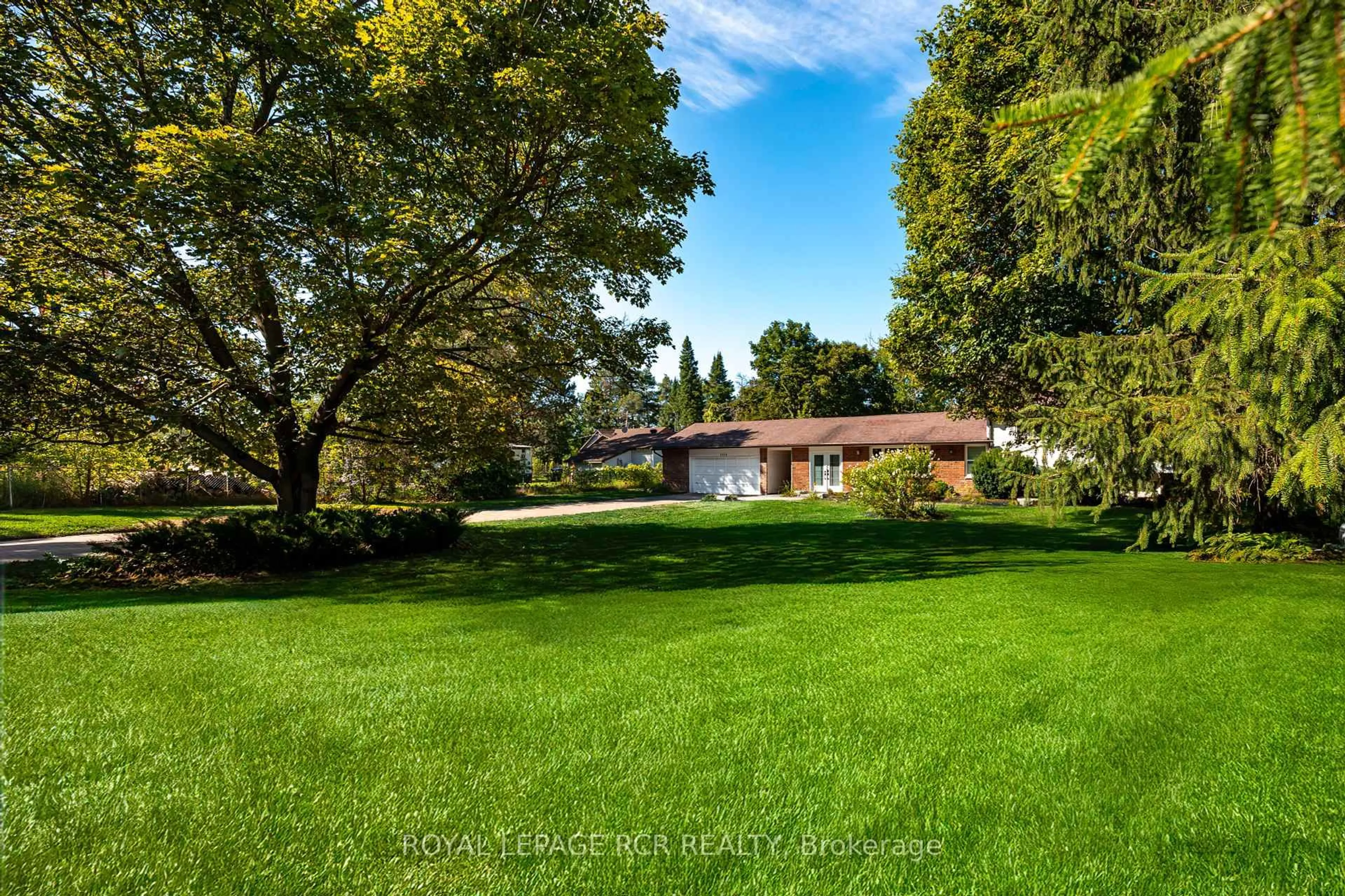 A pic from outside/outdoor area/front of a property/back of a property/a pic from drone, unknown for 2534 Sunnidale Rd, Springwater Ontario L0M 1T2