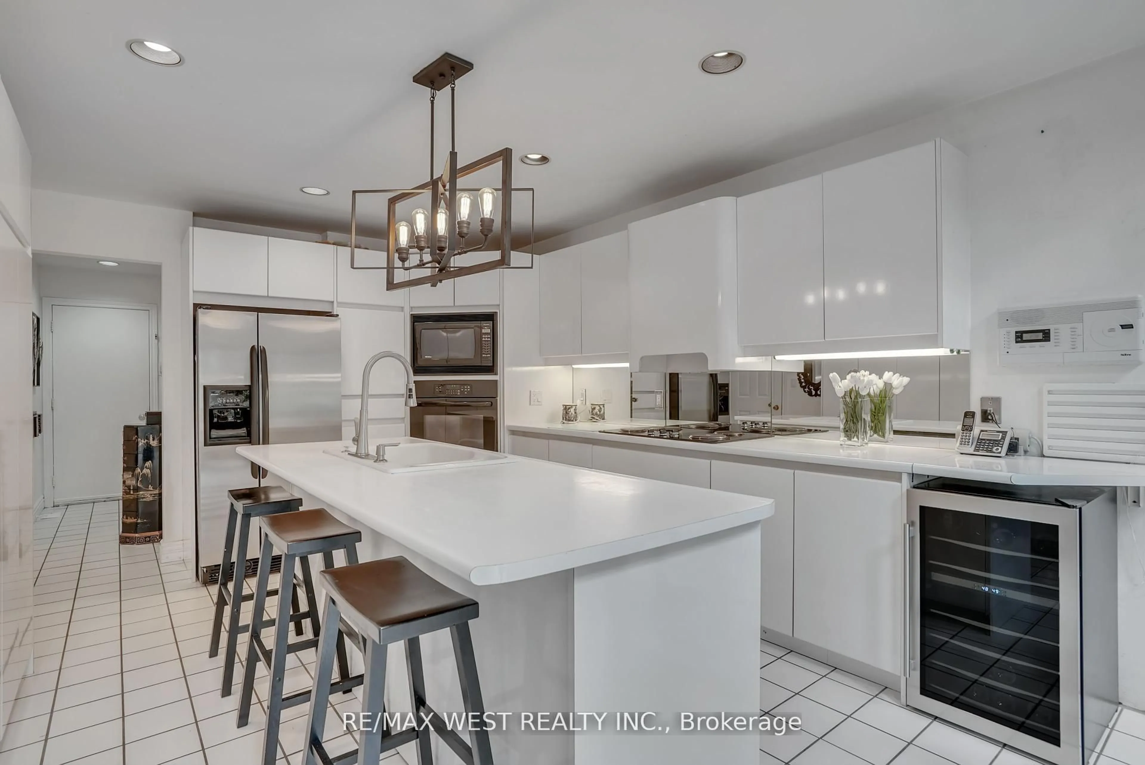 Contemporary kitchen, ceramic/tile floor for 35 Jodies Lane, Springwater Ontario L0L 1X1