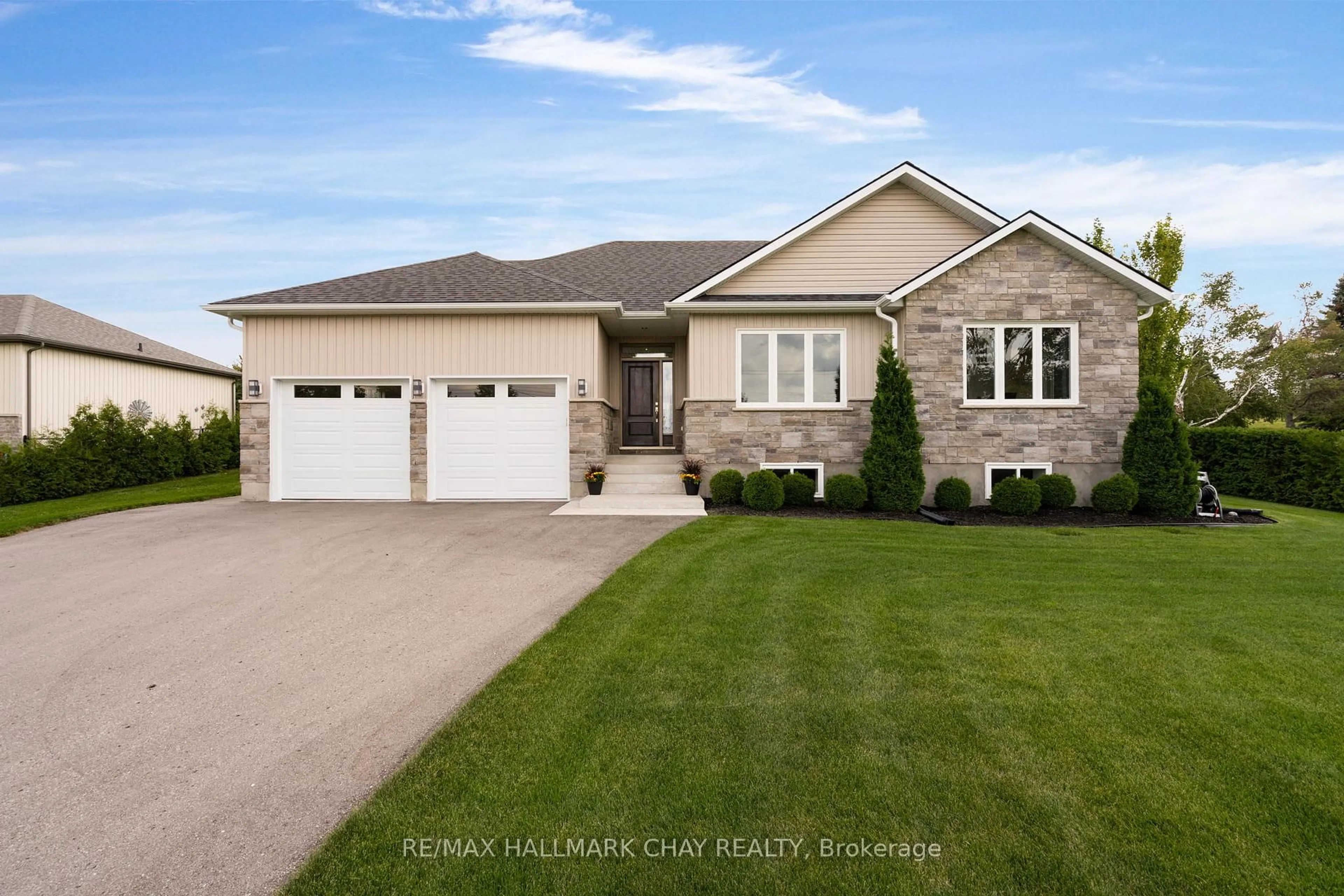 Home with vinyl exterior material, street for 1415 15 16 Side Rd, Oro-Medonte Ontario L0L 1T0