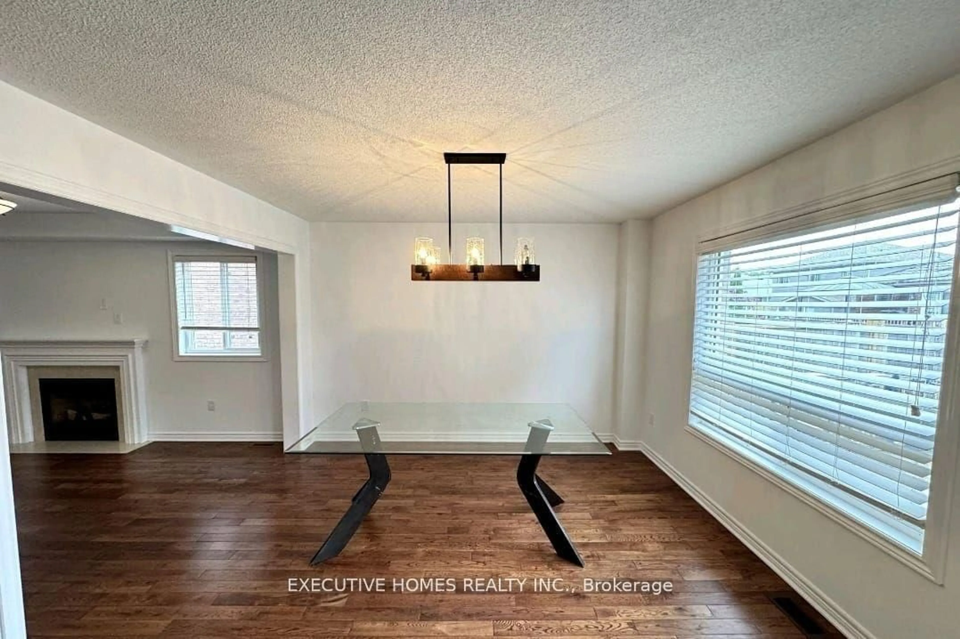 A pic of a room for 179 Cunningham Dr, Barrie Ontario L4N 5R2