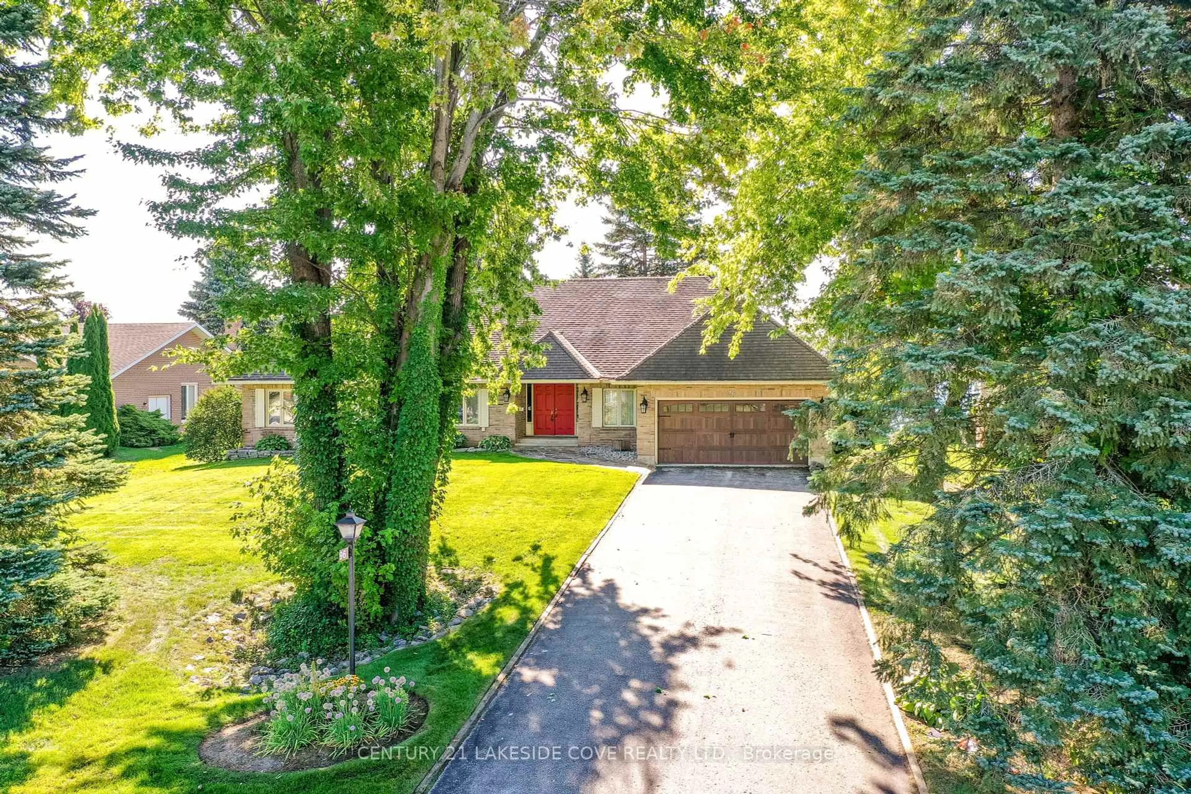 A pic from outside/outdoor area/front of a property/back of a property/a pic from drone, street for 96 Bayshore Dr, Ramara Ontario L0K 1B0