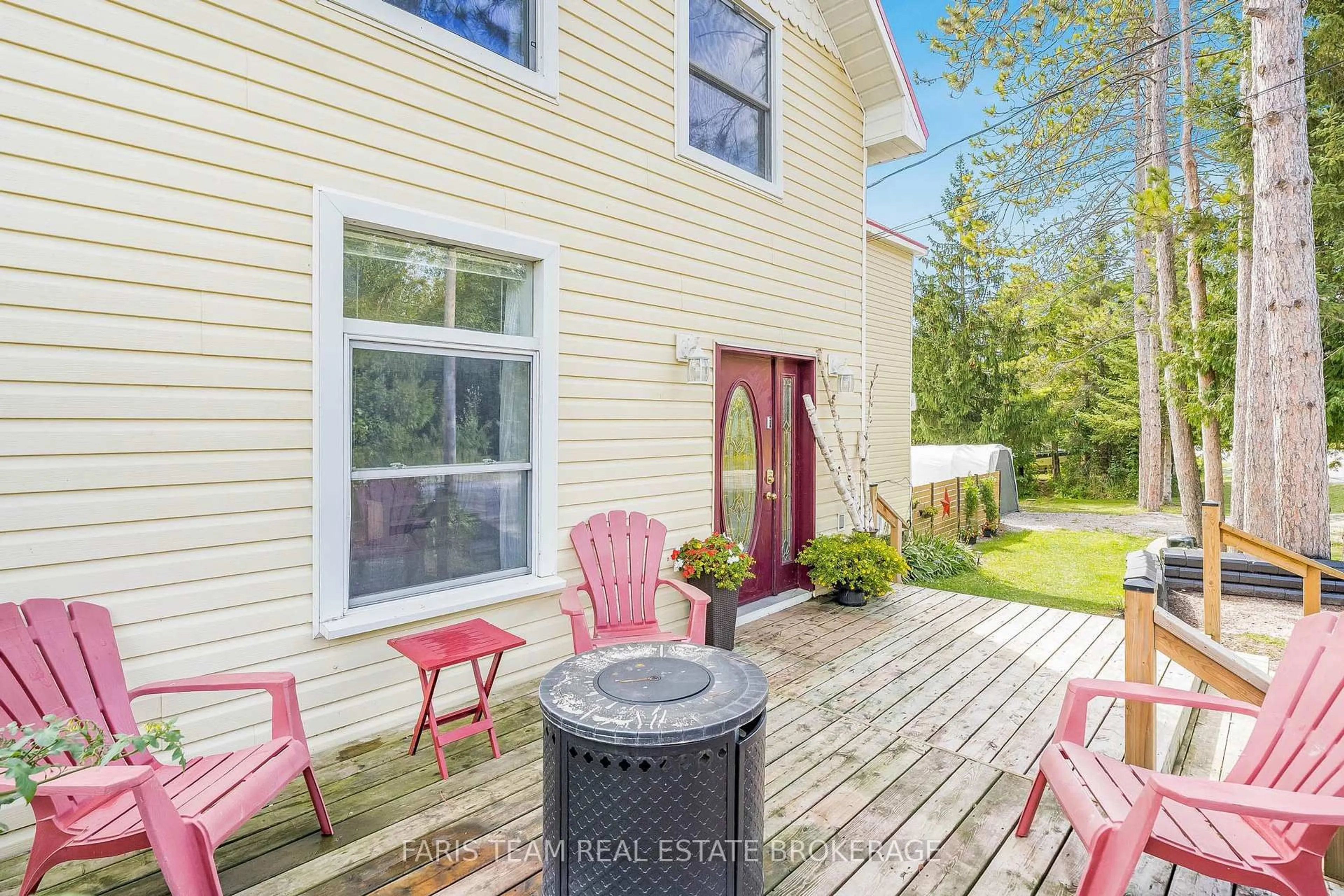 Patio, street for 2917 Fairgrounds Rd, Ramara Ontario L0K 2B0