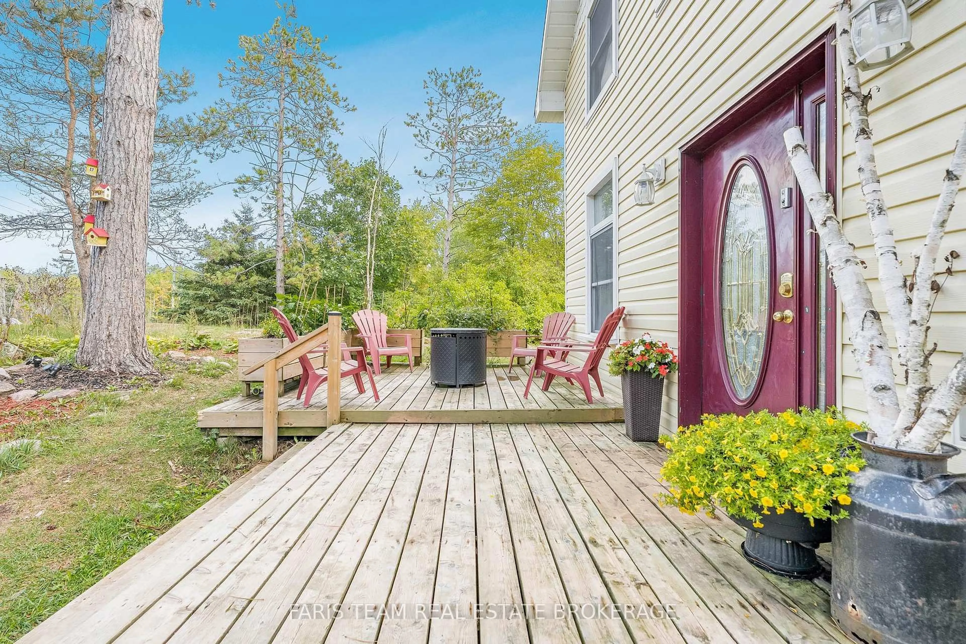 Patio, street for 2917 Fairgrounds Rd, Ramara Ontario L0K 2B0