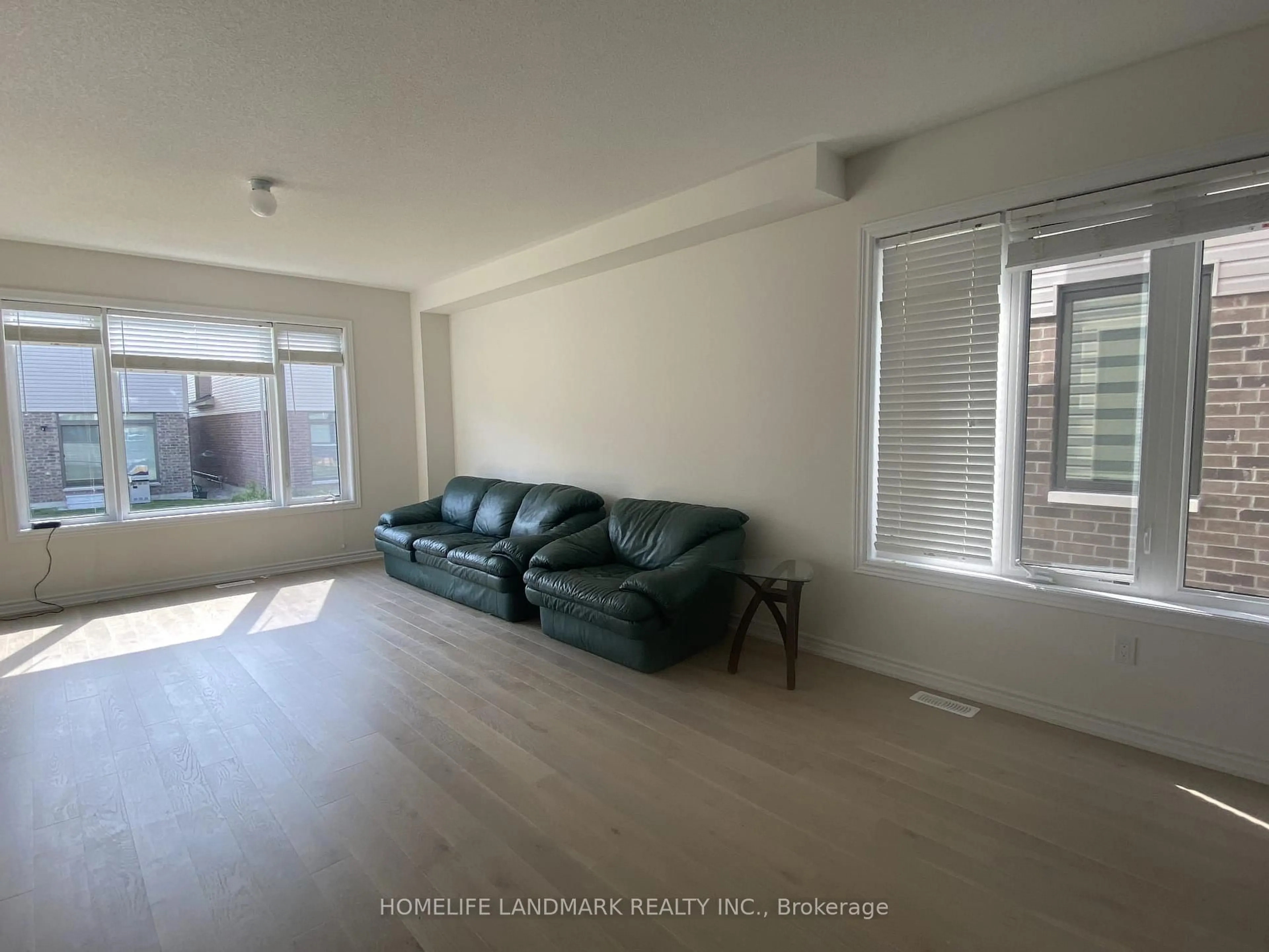 A pic of a room for 36 Rochester Dr, Barrie Ontario L9S 2Z8