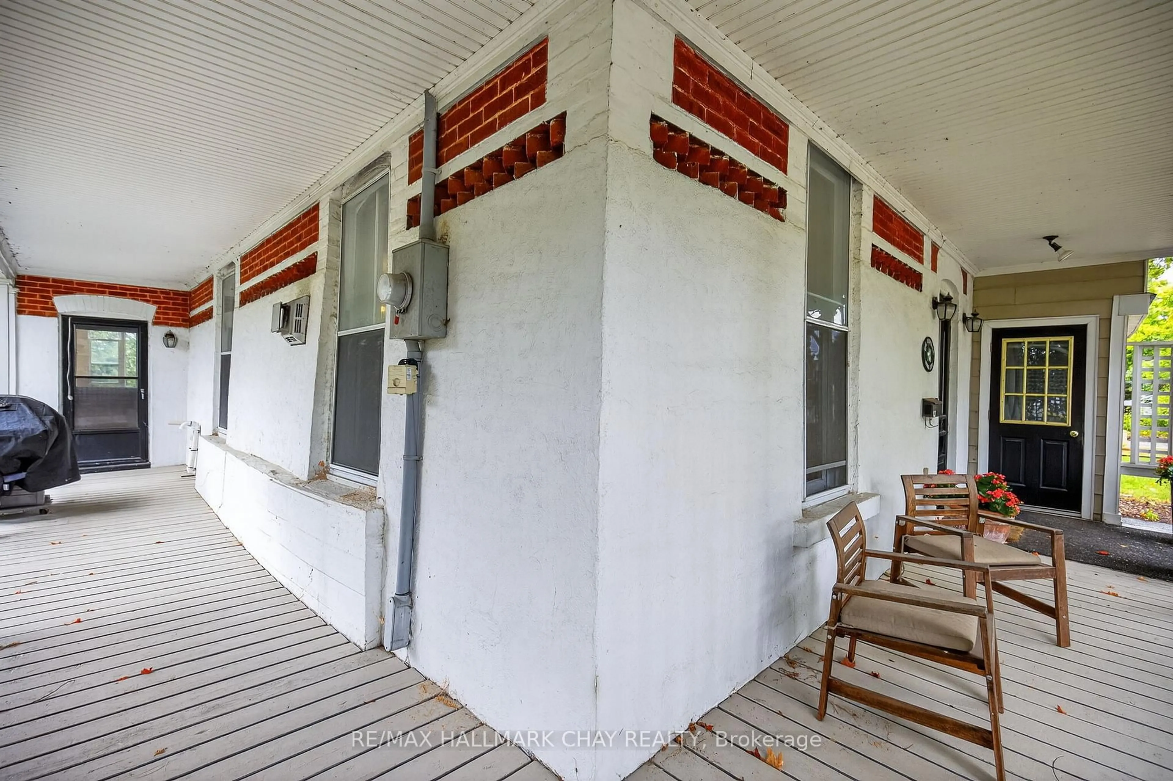 Unknown for 400 Peter St, Orillia Ontario L3V 5A7