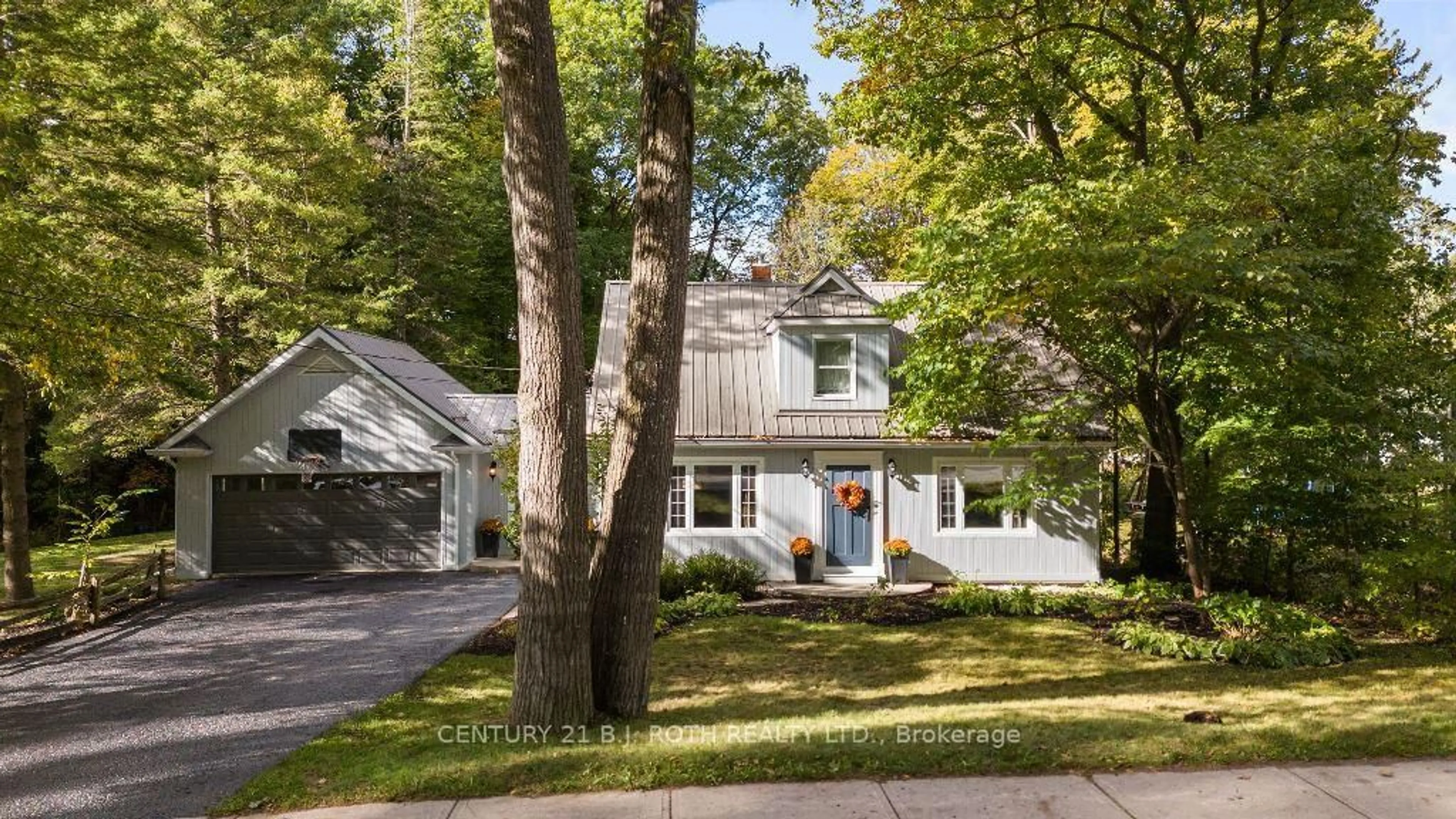 Home with vinyl exterior material, street for 88 Finlay Mill Rd, Springwater Ontario L9X 0L6