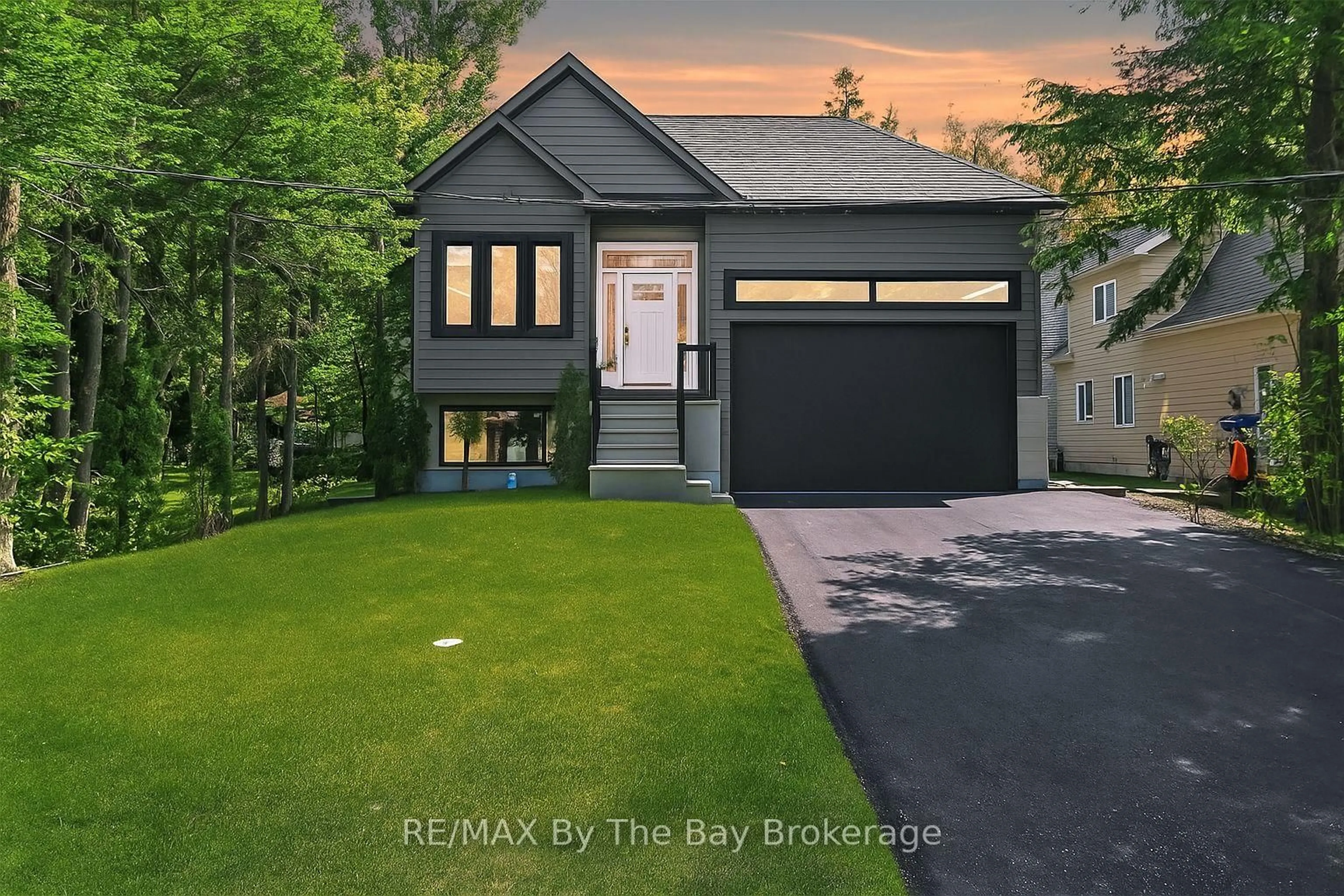 Unknown for 35 48TH St, Wasaga Beach Ontario L9Z 1Y3