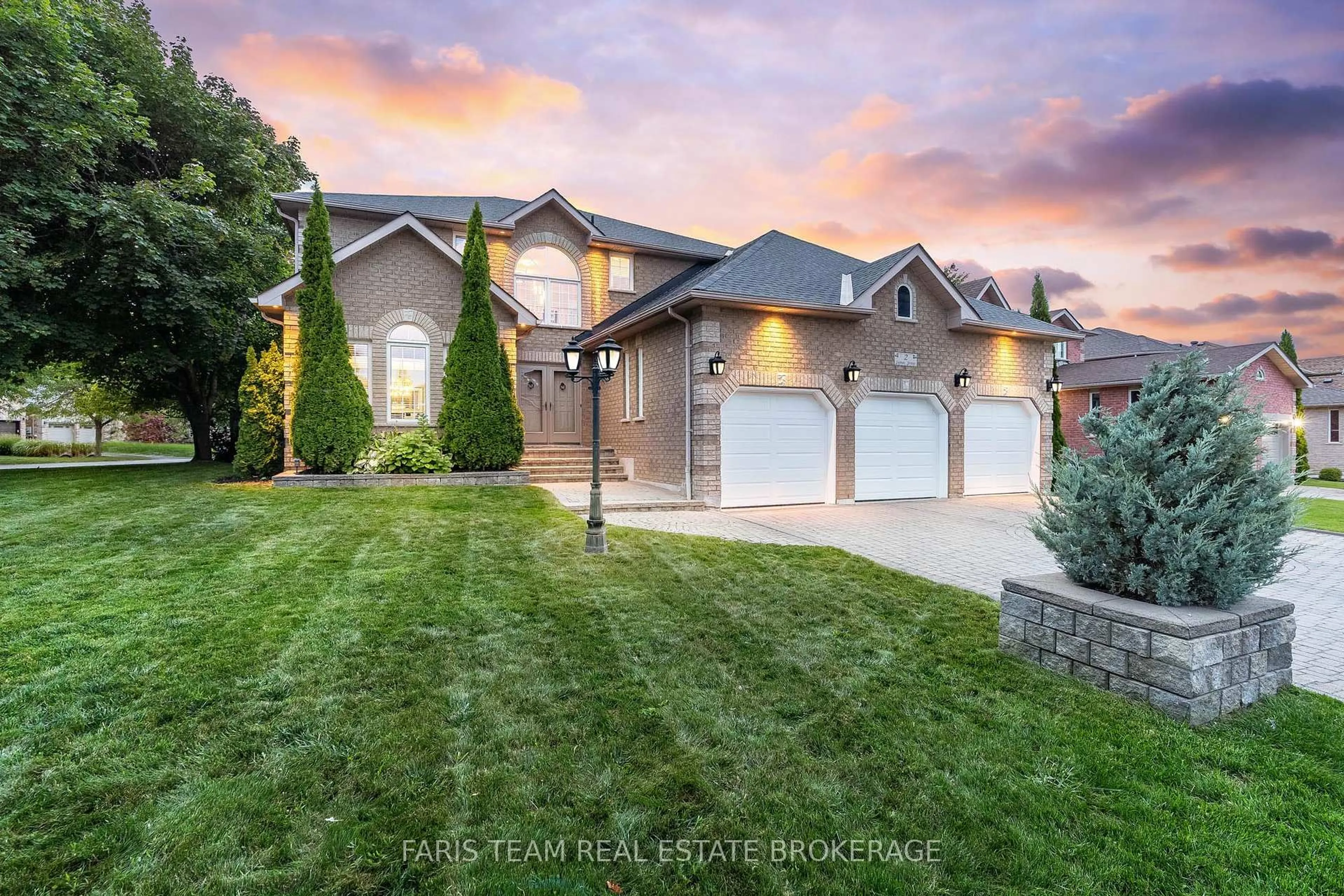 Home with brick exterior material, street for 2 Sumac St, Barrie Ontario L4N 9R8