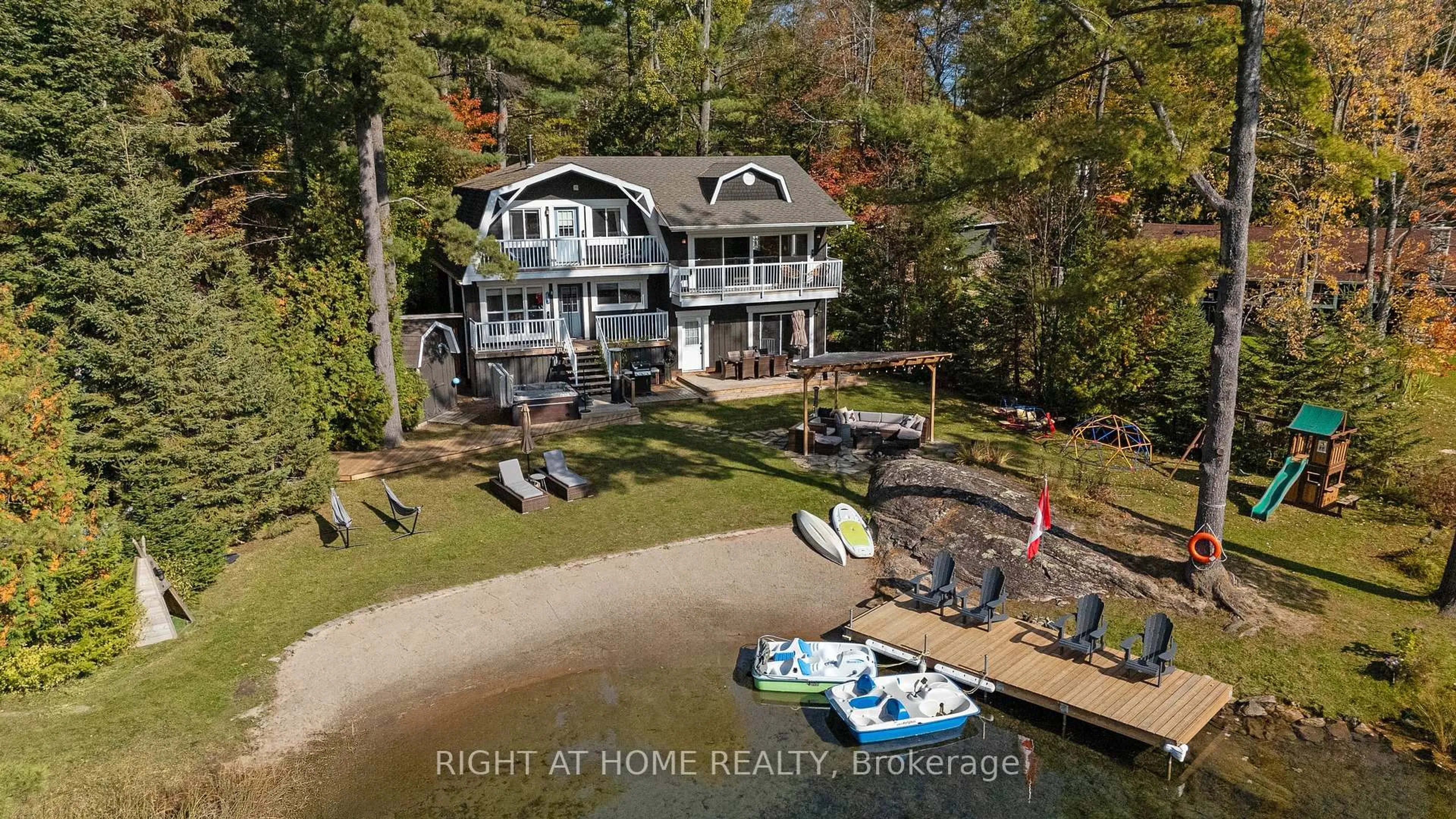A pic from outside/outdoor area/front of a property/back of a property/a pic from drone, water/lake/river/ocean view for 3583 Riverdale Dr, Severn Ontario L0K 2B0