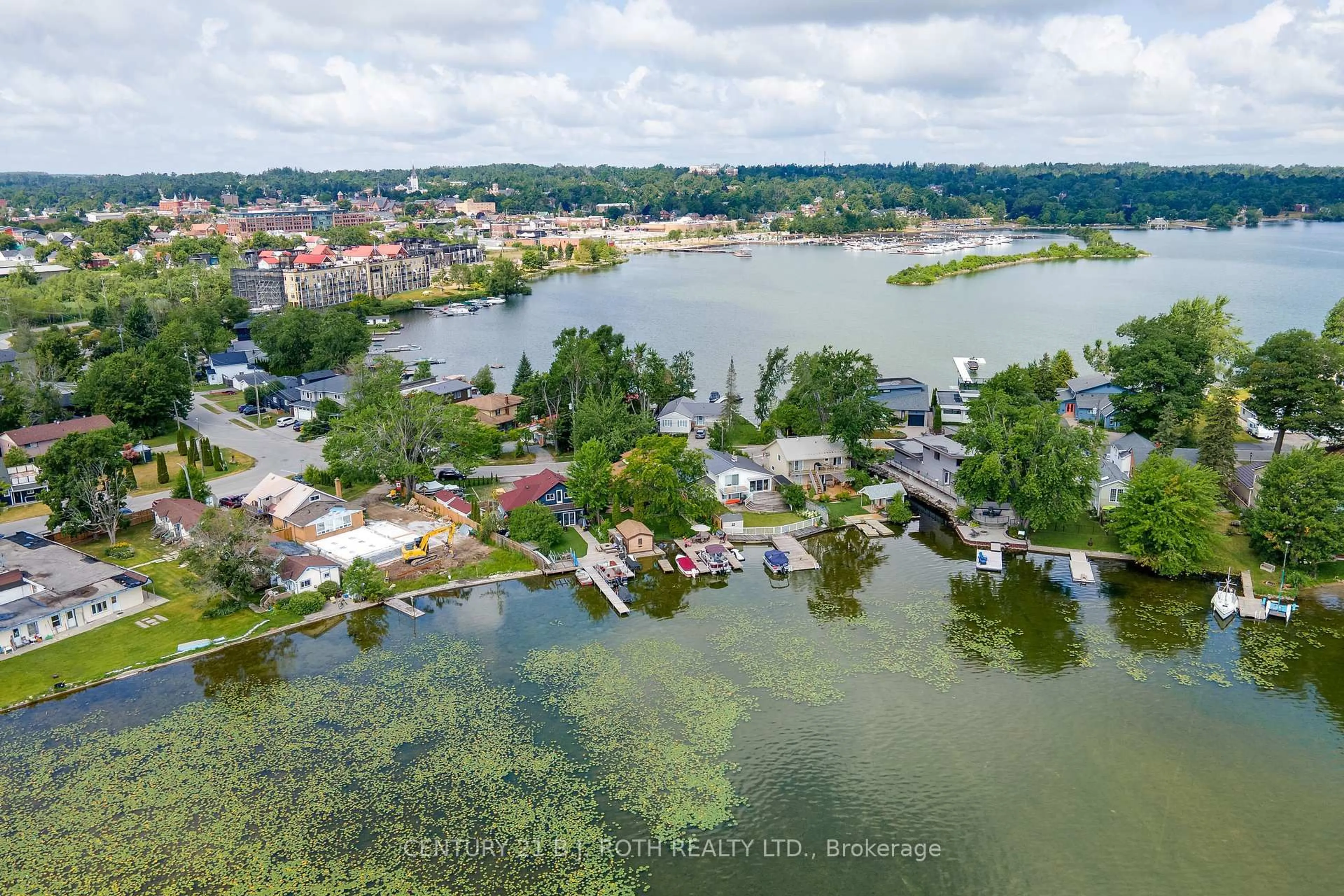 A pic from outside/outdoor area/front of a property/back of a property/a pic from drone, water/lake/river/ocean view for 175 Cedar Island Rd, Orillia Ontario L3V 1T2