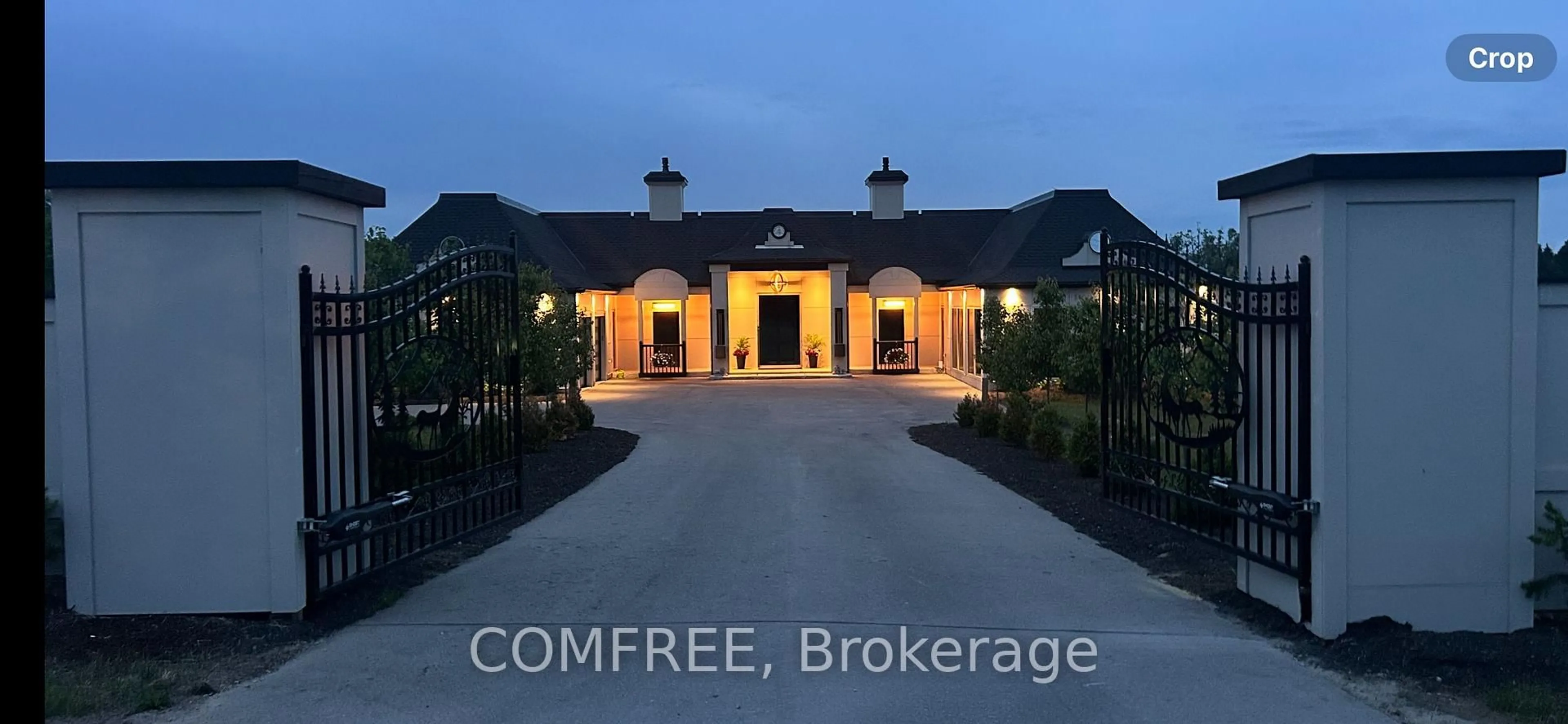 A pic from outside/outdoor area/front of a property/back of a property/a pic from drone, building for 4252 Burnside Line, Severn Ontario L3V 0W1