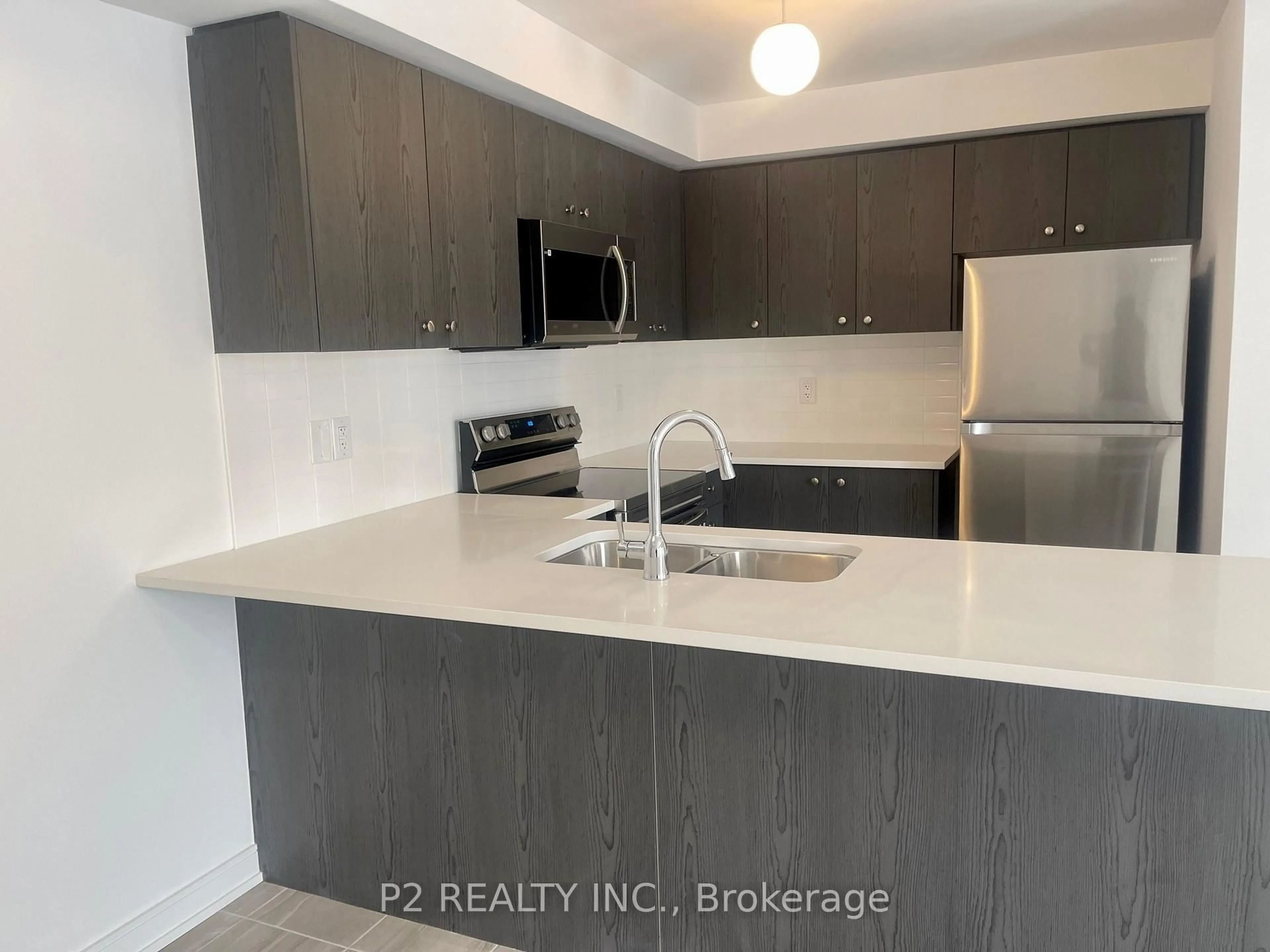 Standard kitchen, unknown for 111 Appletree Lane #12, Barrie Ontario L9J 0N9