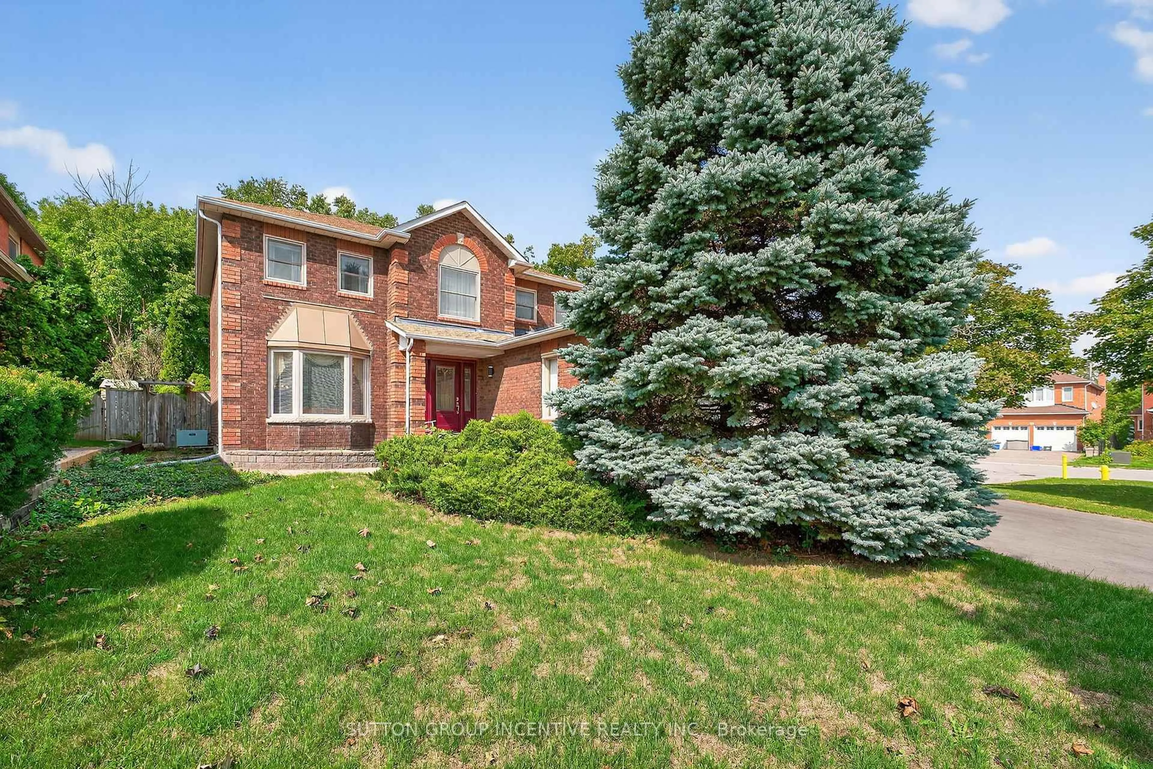 Home with brick exterior material, street for 26 Peck St, Barrie Ontario L4N 7H4