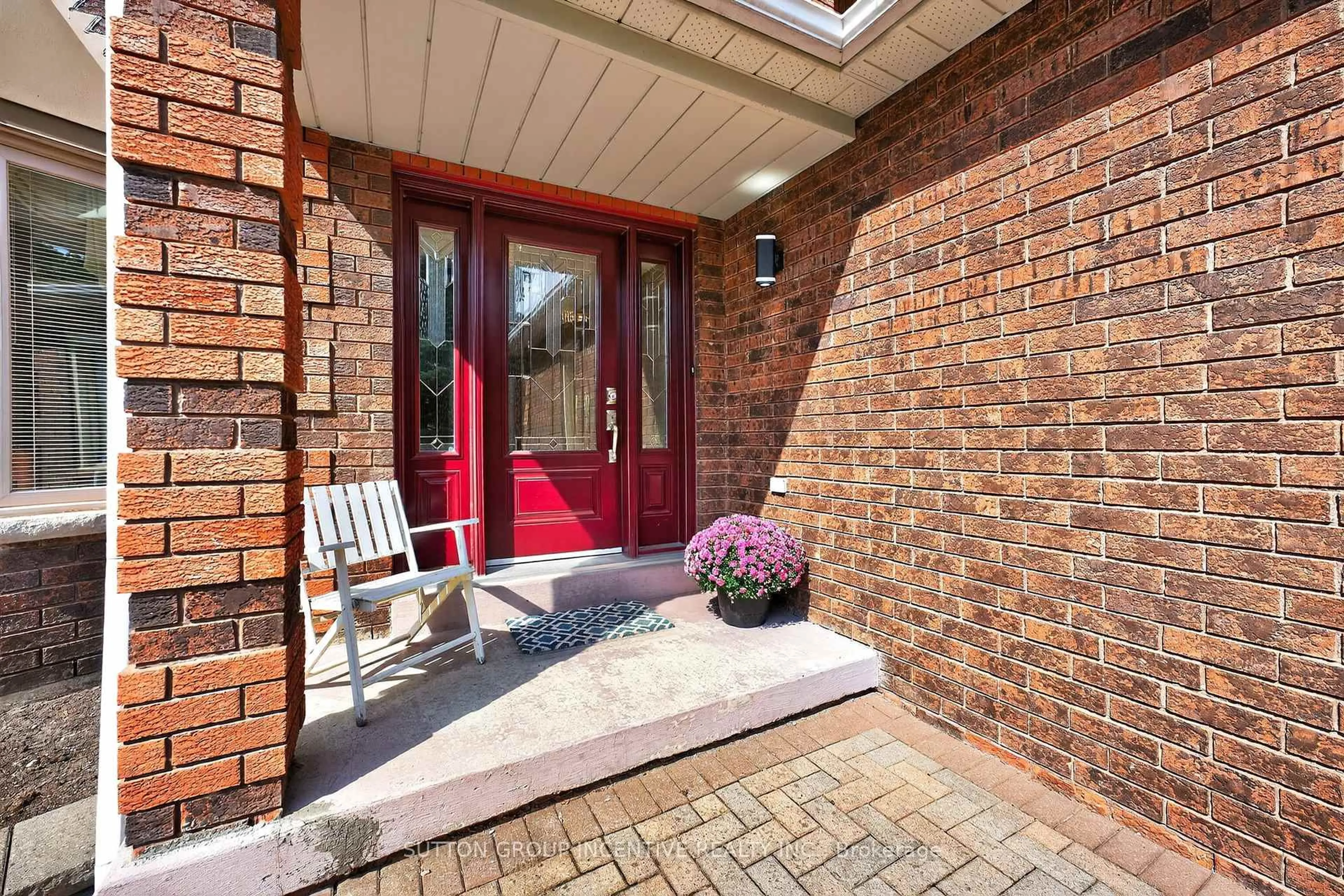 Unknown for 26 Peck St, Barrie Ontario L4N 7H4