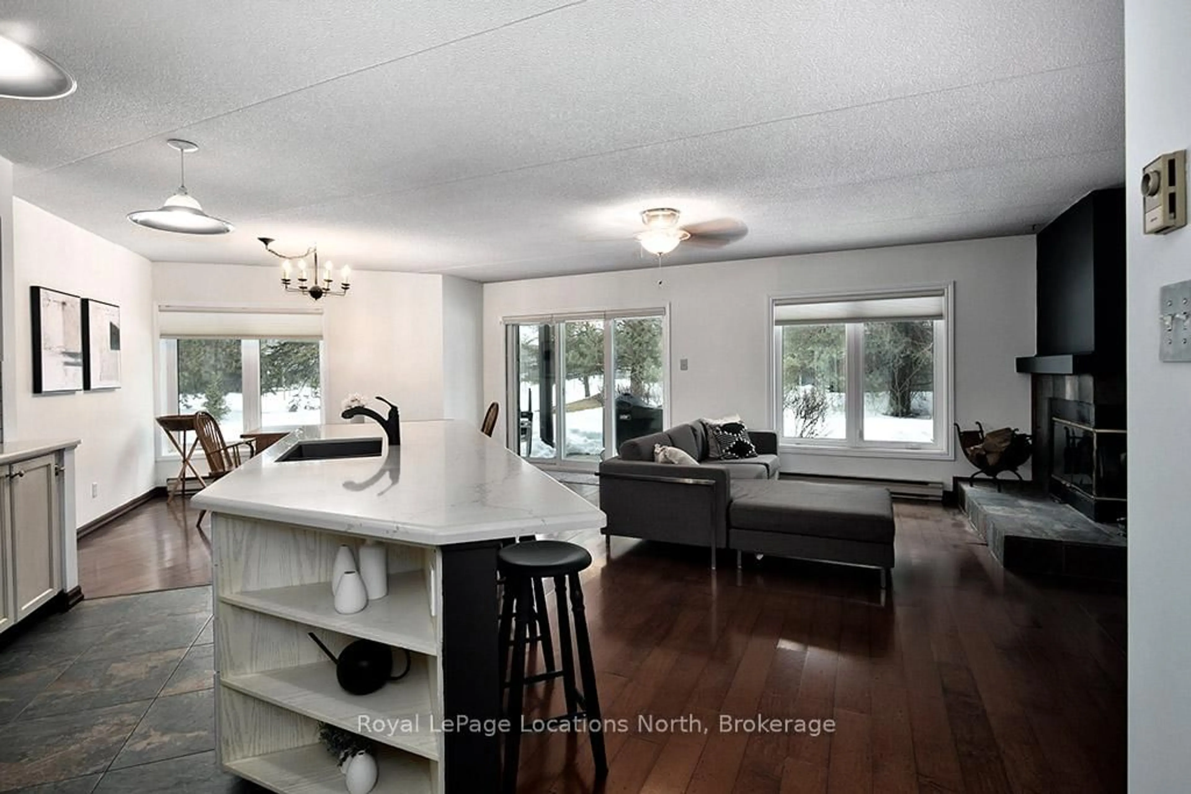 Open concept kitchen, unknown for 365 Mariners Way, Collingwood Ontario L9Y 5C7