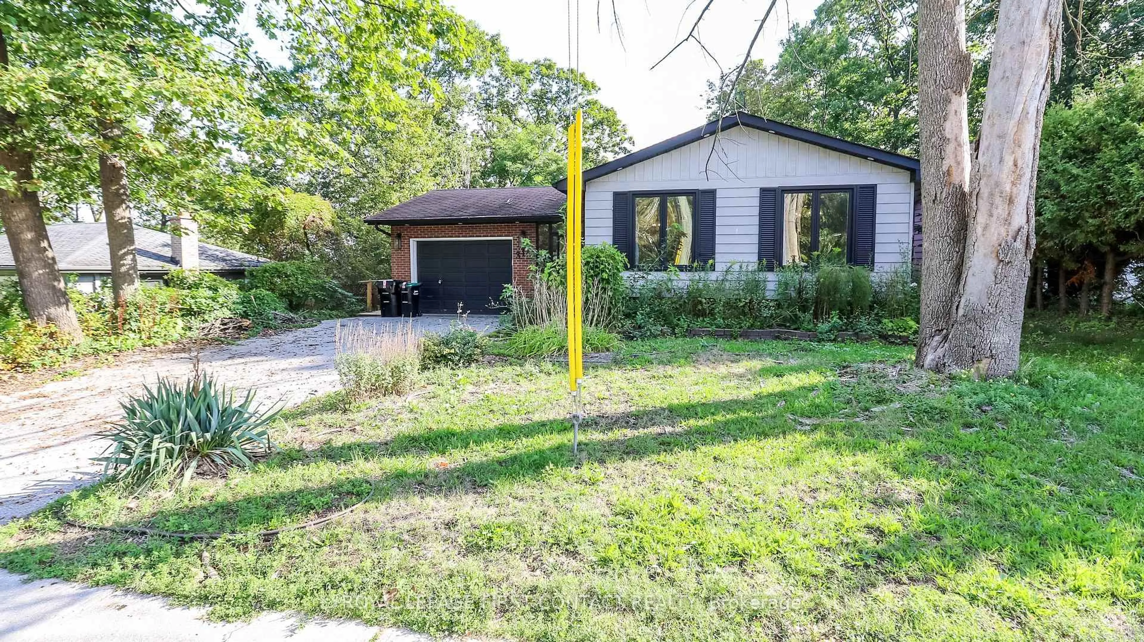 Home with brick exterior material, street for 311 Anne St, Barrie Ontario L4N 5M7