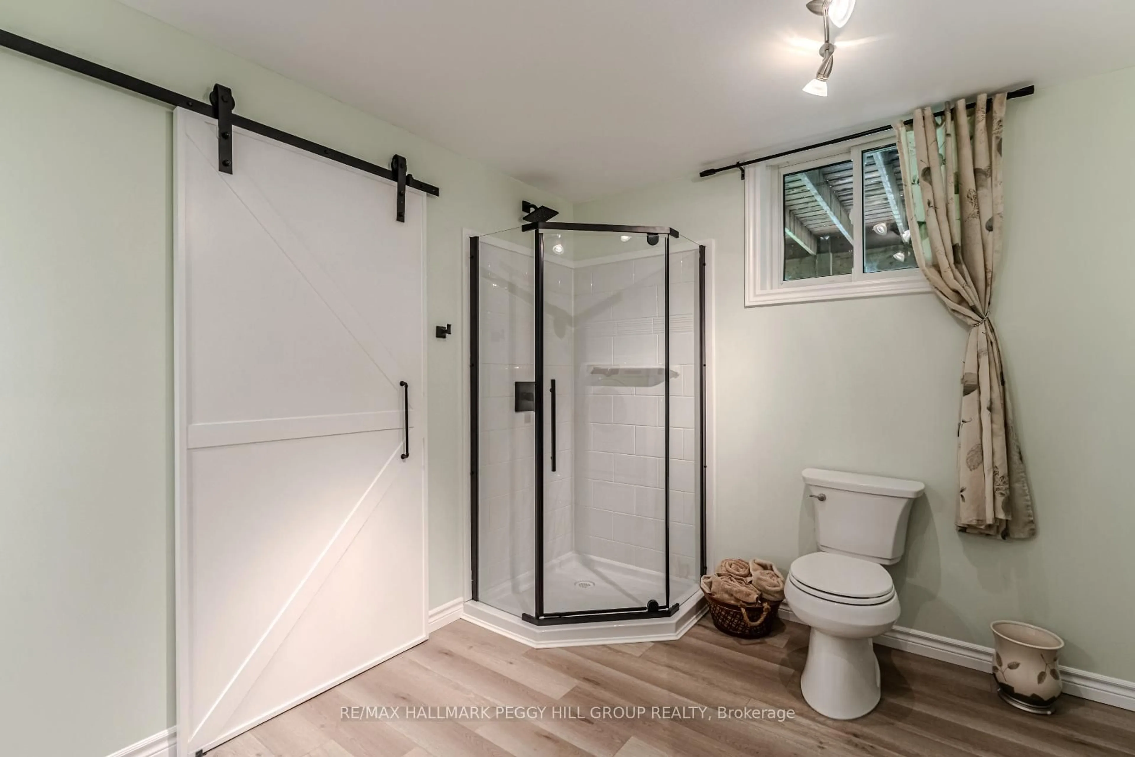 Contemporary bathroom, ceramic/tile floor for 2946 Hogback Rd, Clearview Ontario L0M 1N0