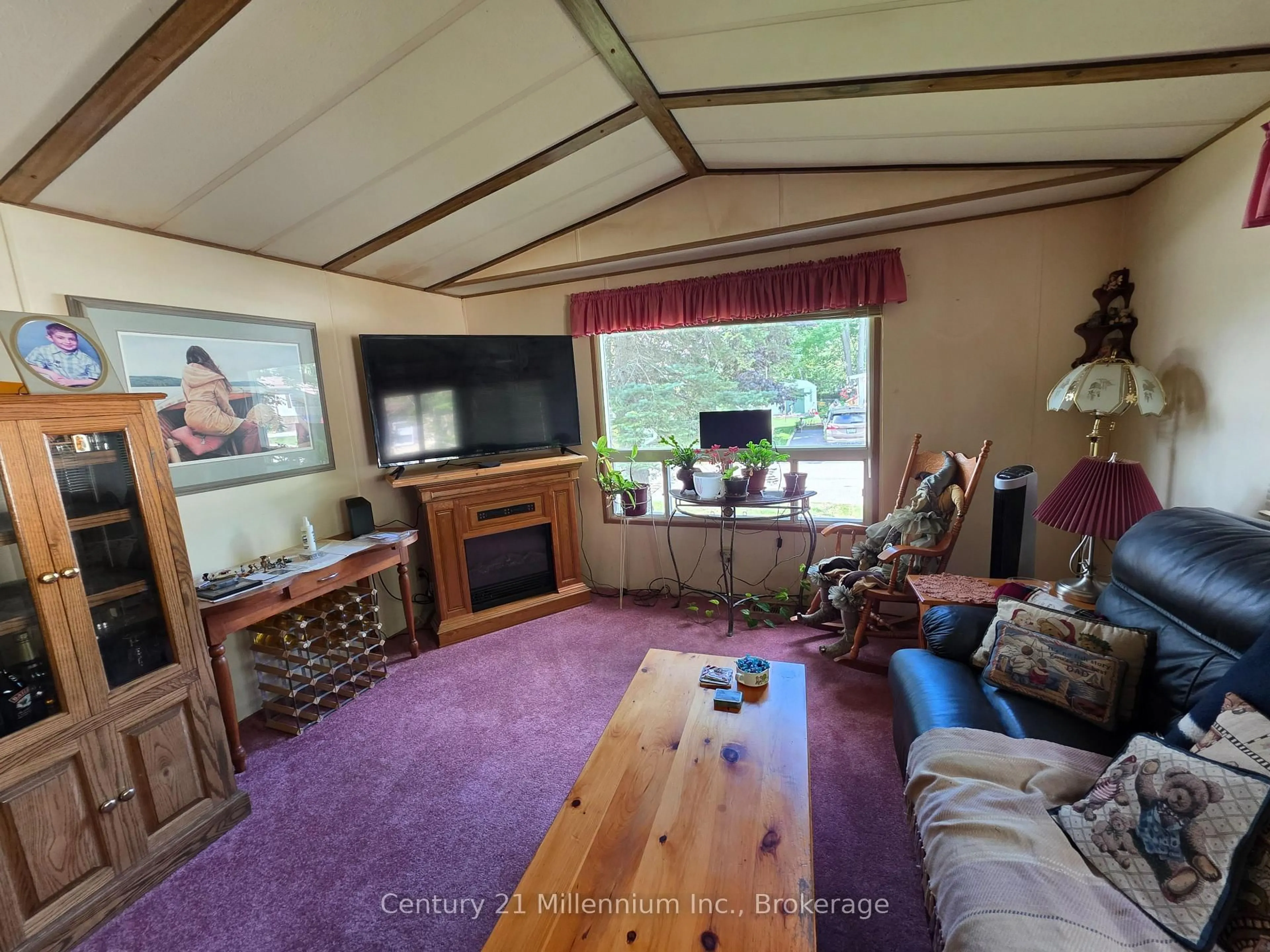 A pic of a room for 67 Georgian Glen Dr, Wasaga Beach Ontario L9Z 1K8