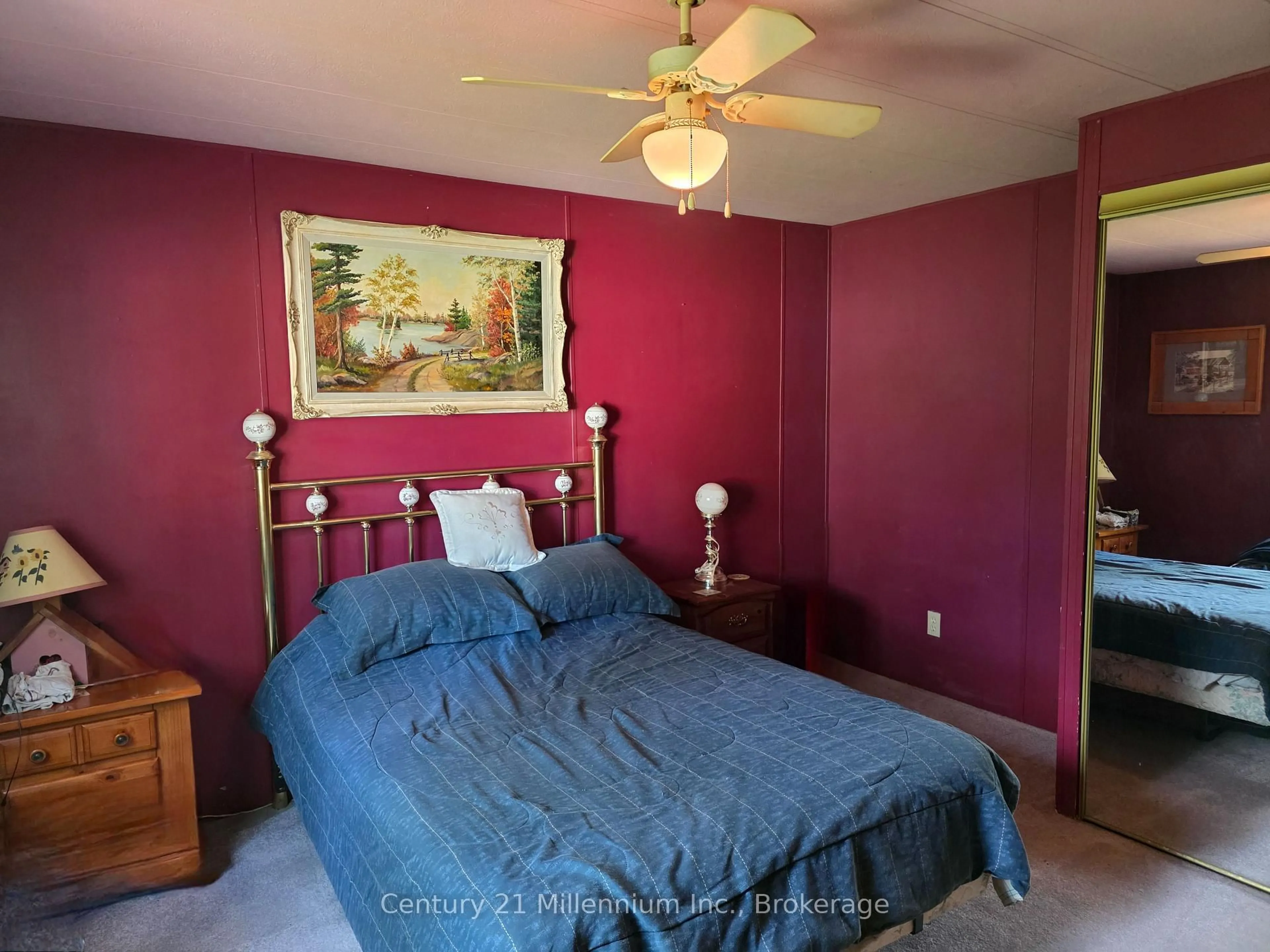 Bedroom with bed, unknown for 67 Georgian Glen Dr, Wasaga Beach Ontario L9Z 1K8