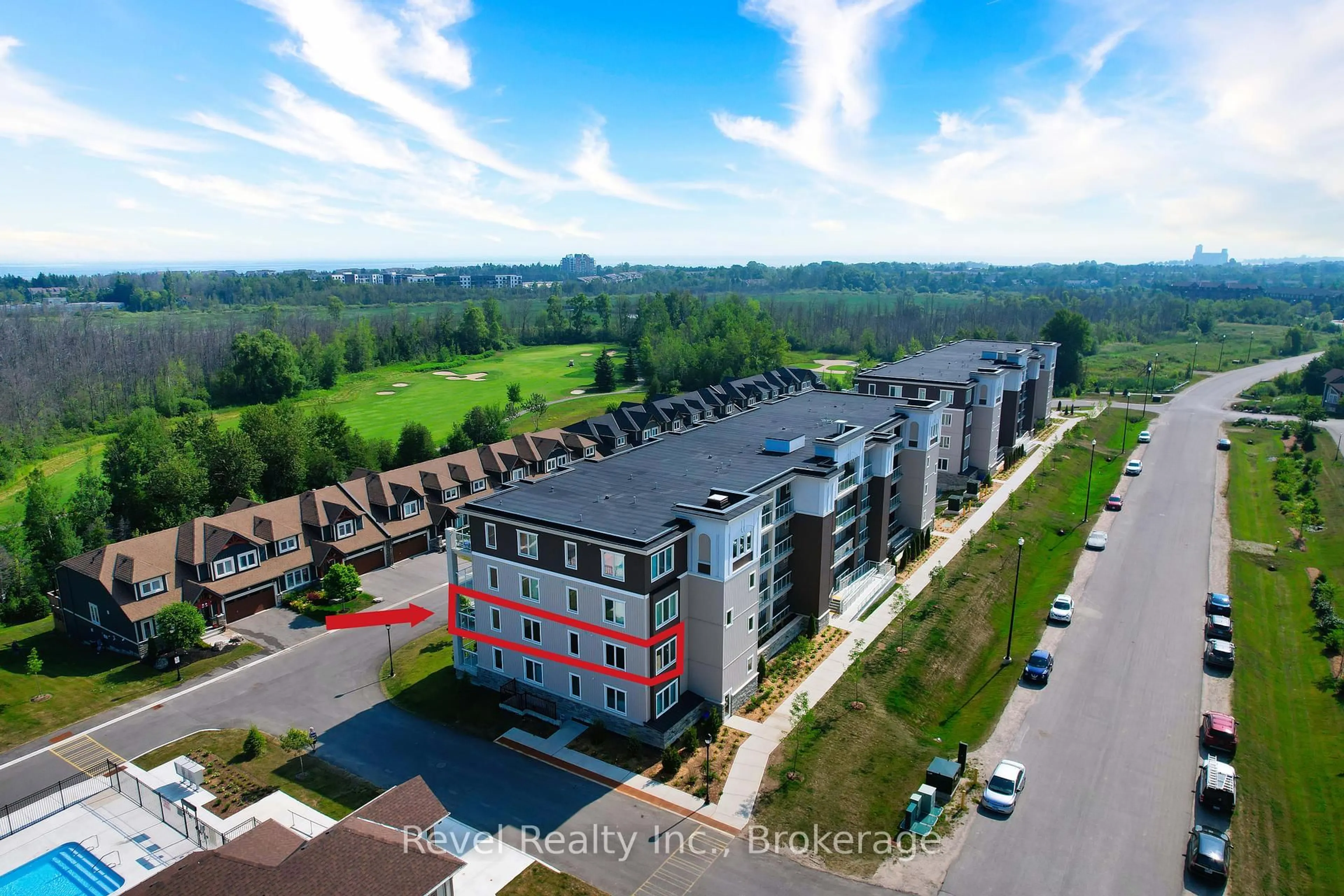 A pic from outside/outdoor area/front of a property/back of a property/a pic from drone, unknown for 17 Spooner Cres #201, Collingwood Ontario L9Y 1T3