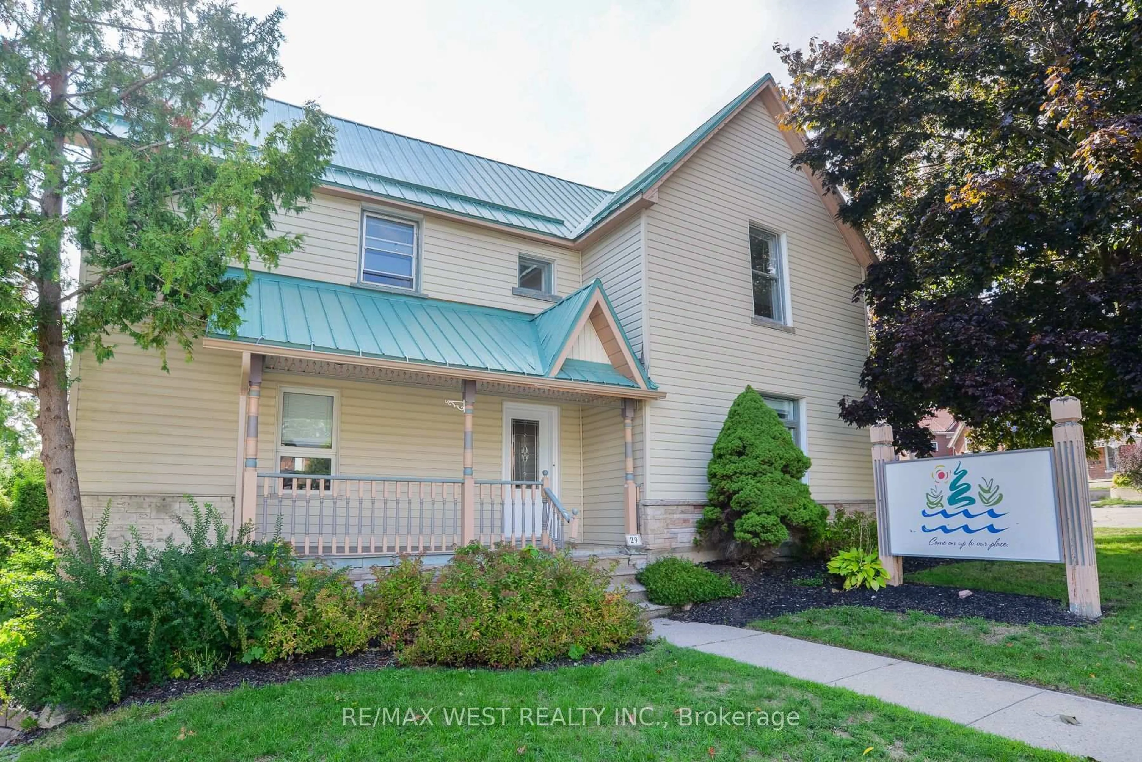 Unknown for 29 Albert St, Orillia Ontario L3V 5J9