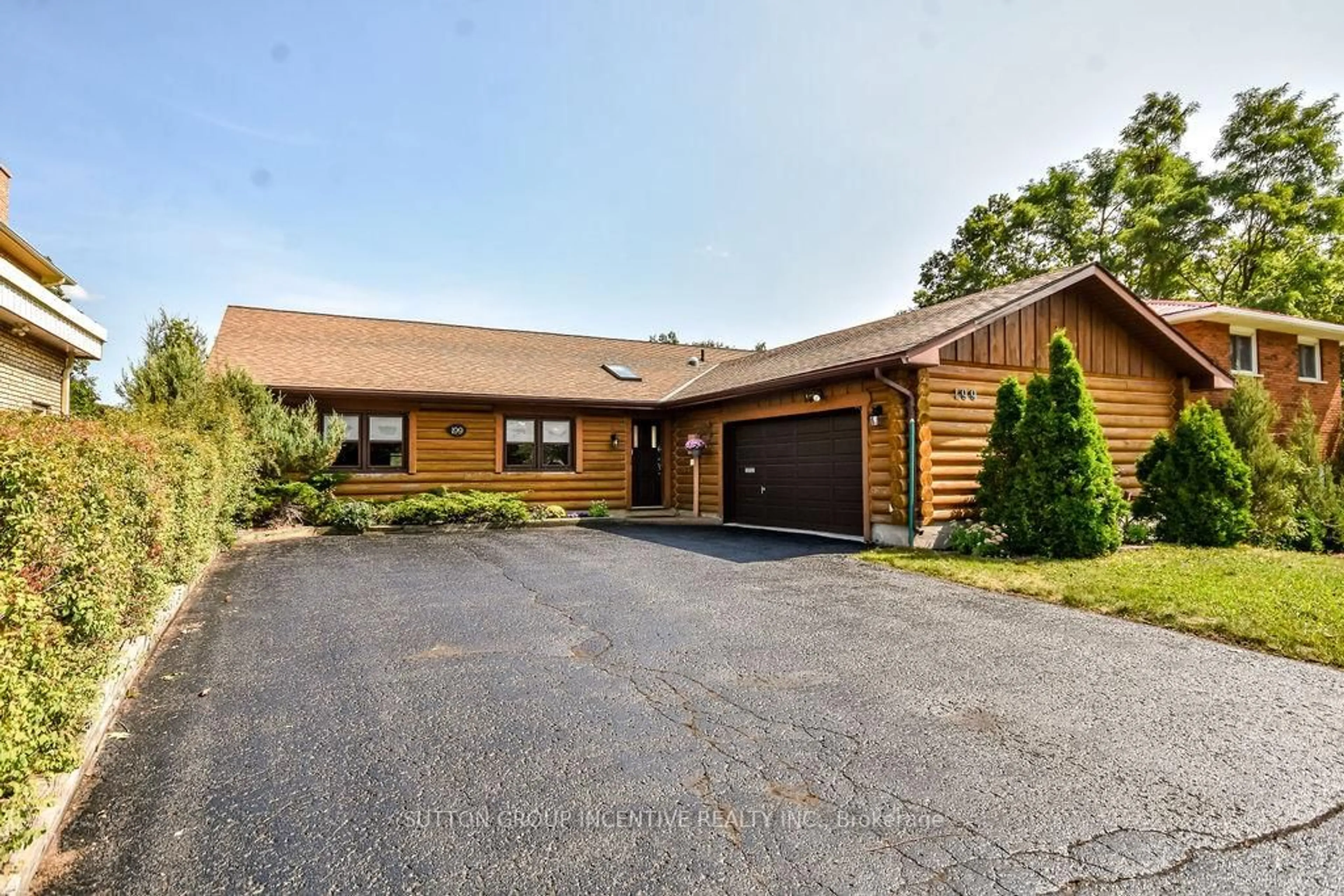 Home with brick exterior material, unknown for 199 Anne St, Barrie Ontario L4N 4T4